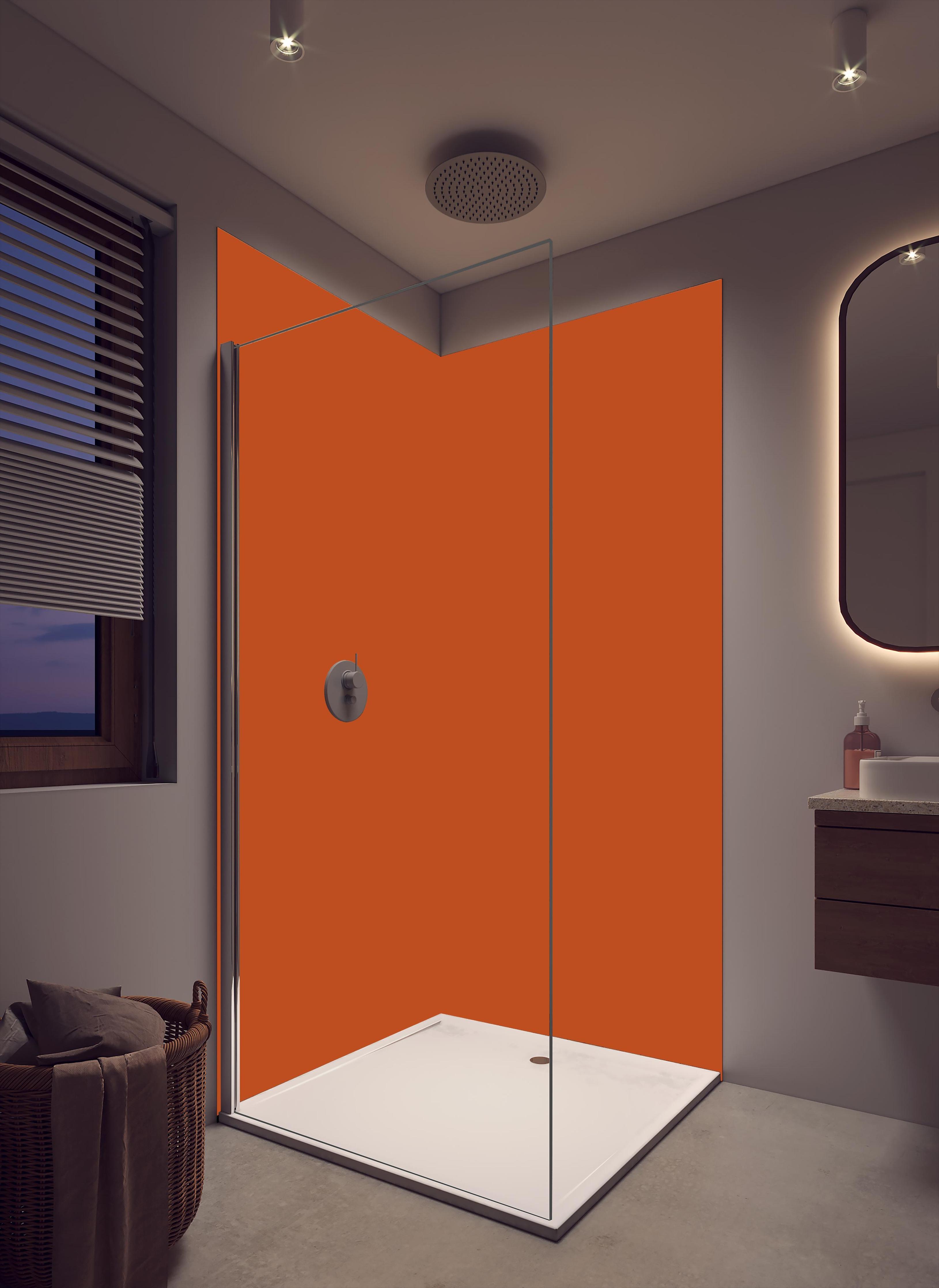 Duschrückwand - RAL 2001 (Rot-Orange) in luxuriöser Dusche mit Regenduschkopf