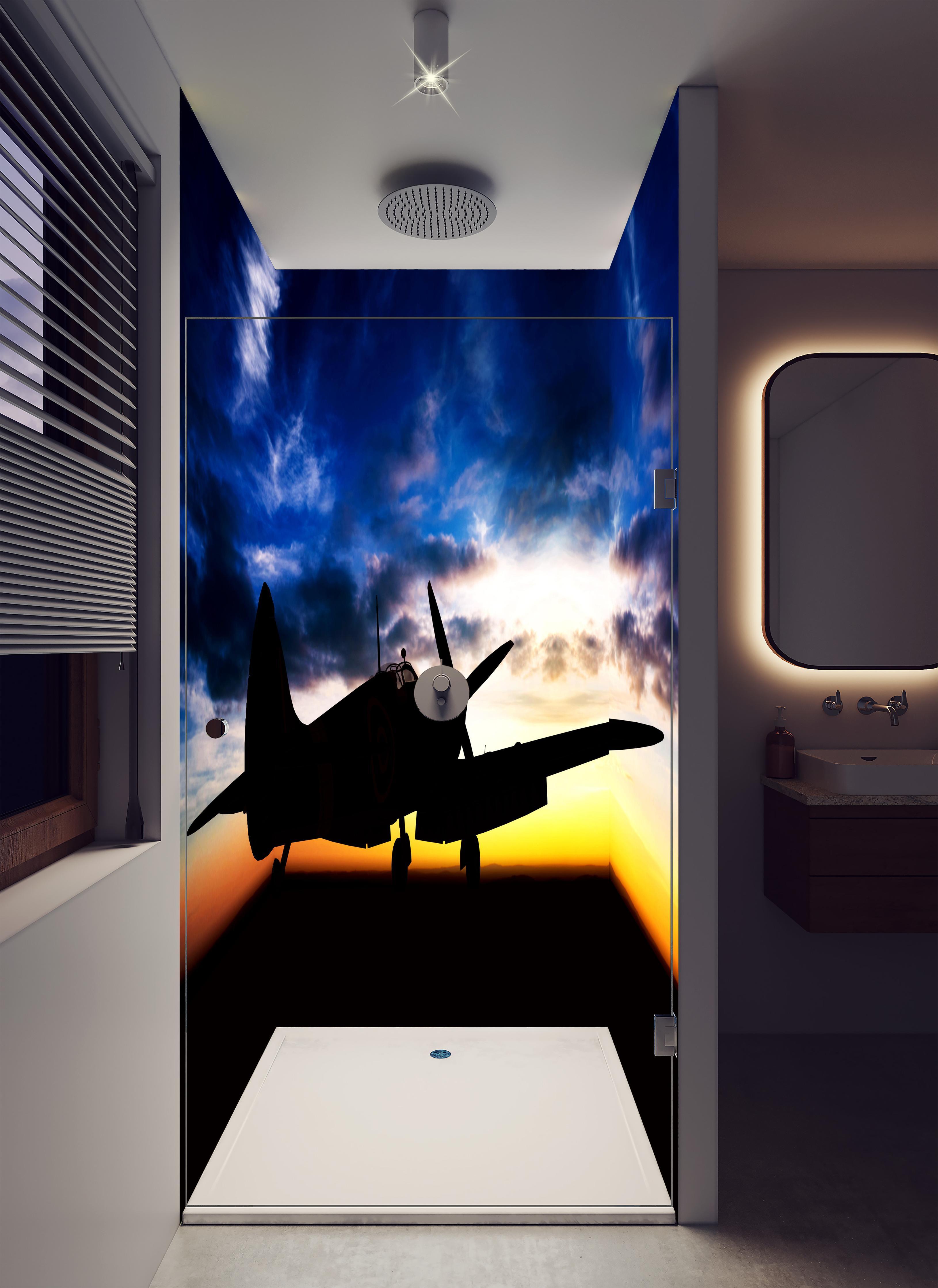 Duschrückwand - Supermarine Spitfire in luxuriöser Dusche mit Regenduschkopf