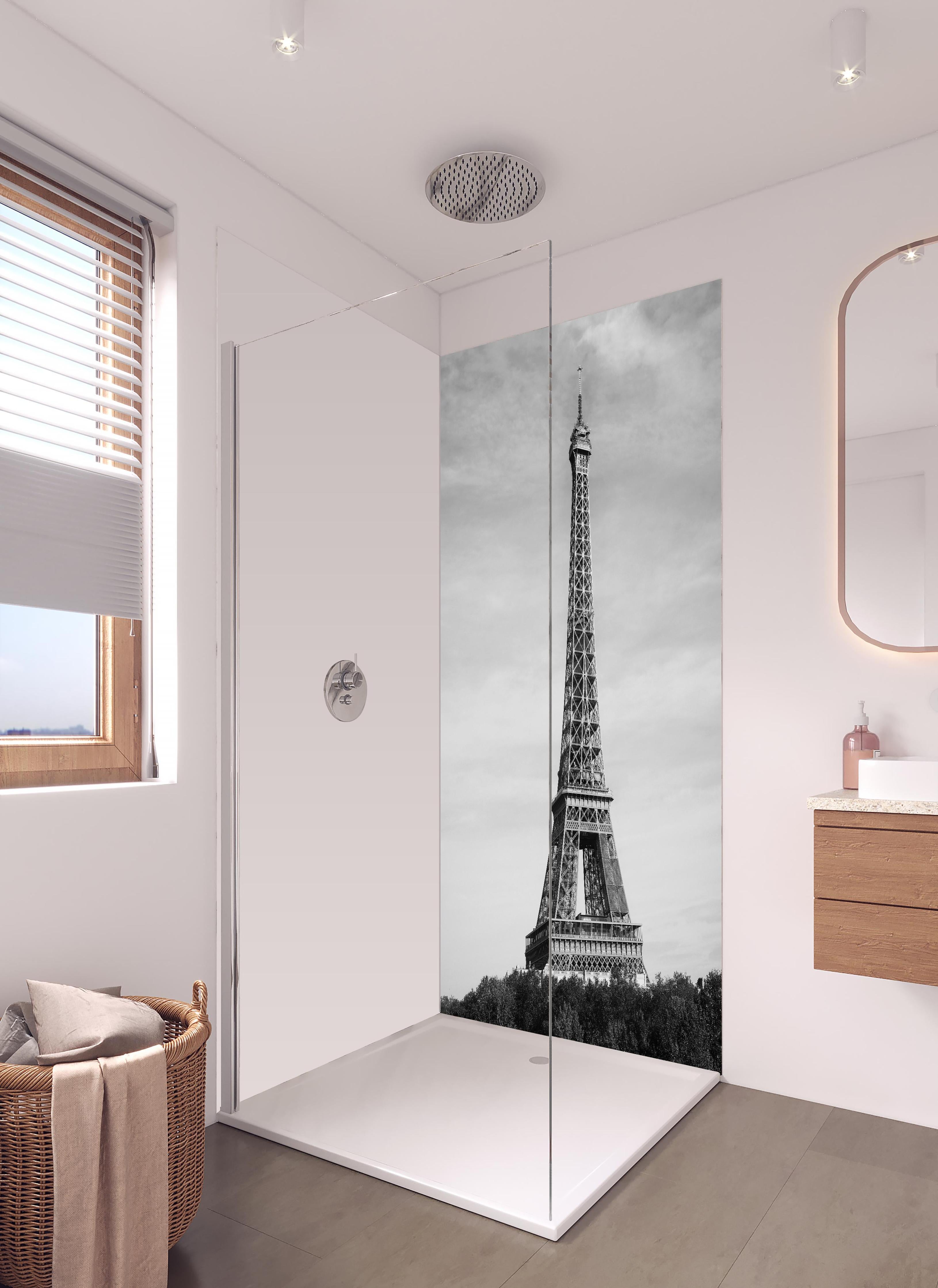 Duschrückwand - Eiffel Turm - Paris, Frankreich in hellem Badezimmer mit Regenduschkopf - zweiteilige Eck-Duschrückwand