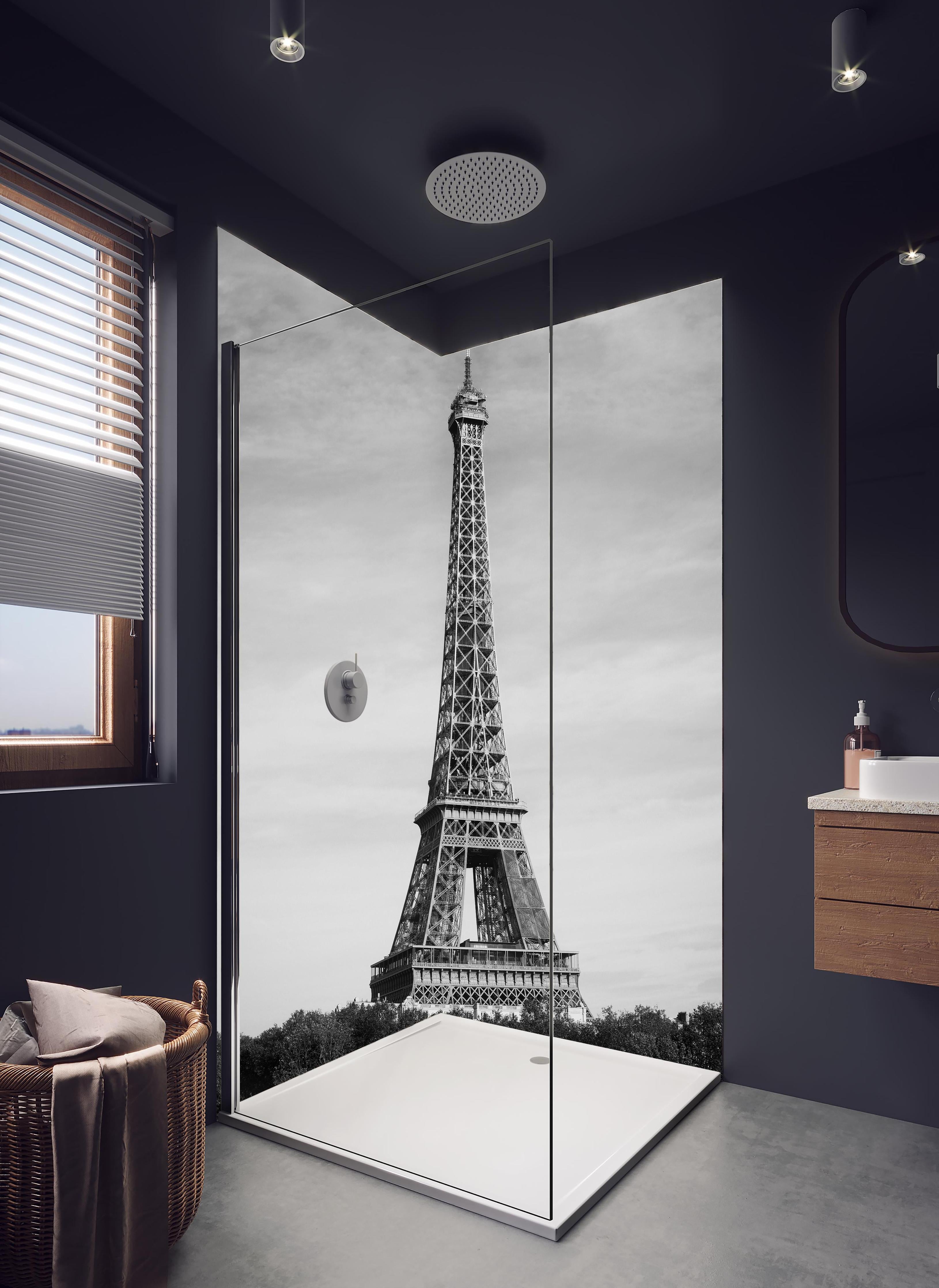 Duschrückwand - Eiffel Turm - Paris, Frankreich in hellem Badezimmer mit Regenduschkopf - zweiteilige Eck-Duschrückwand