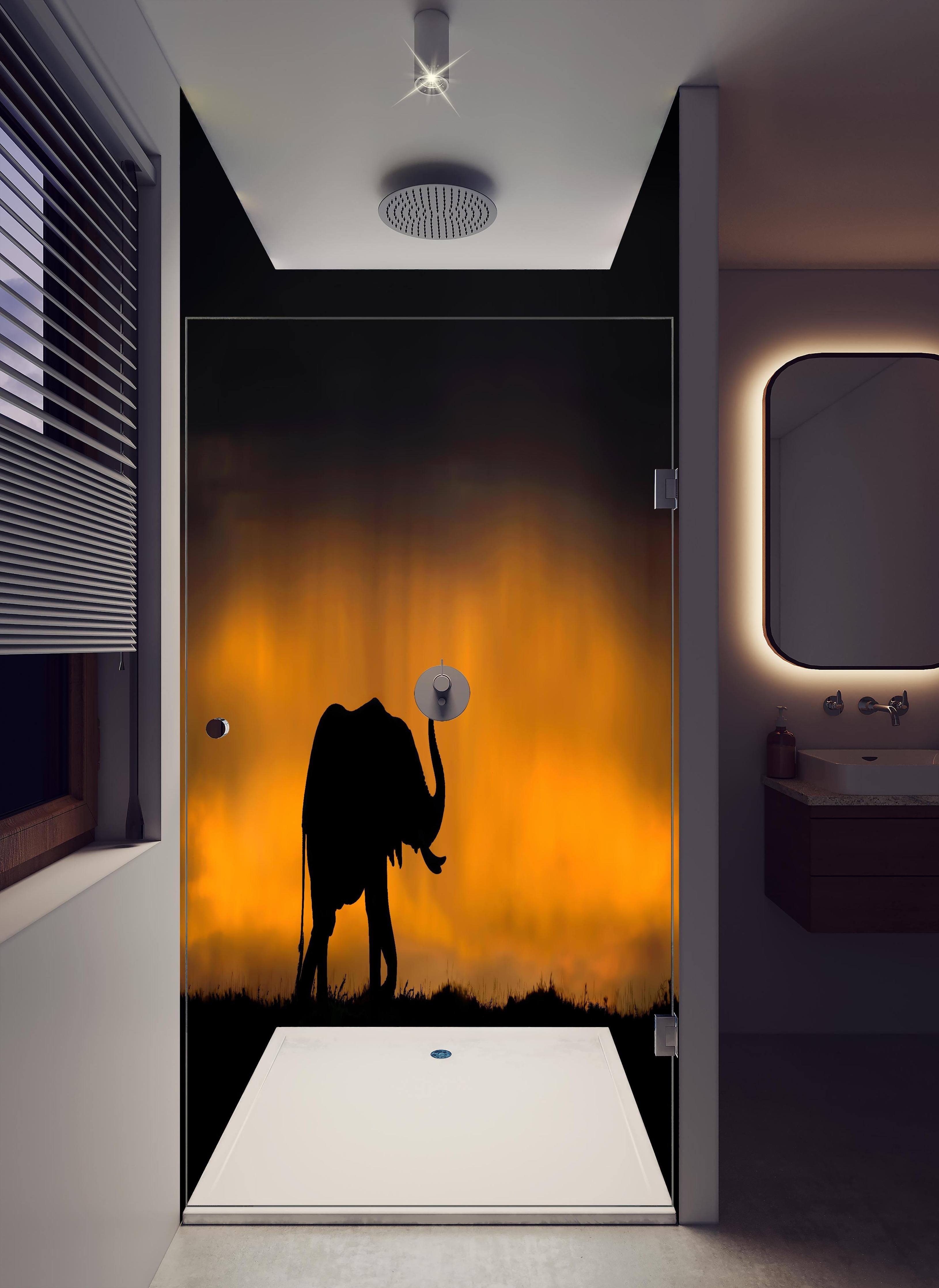 Duschrückwand - Elefant im Sturm in hellem Badezimmer mit Regenduschkopf - zweiteilige Eck-Duschrückwand