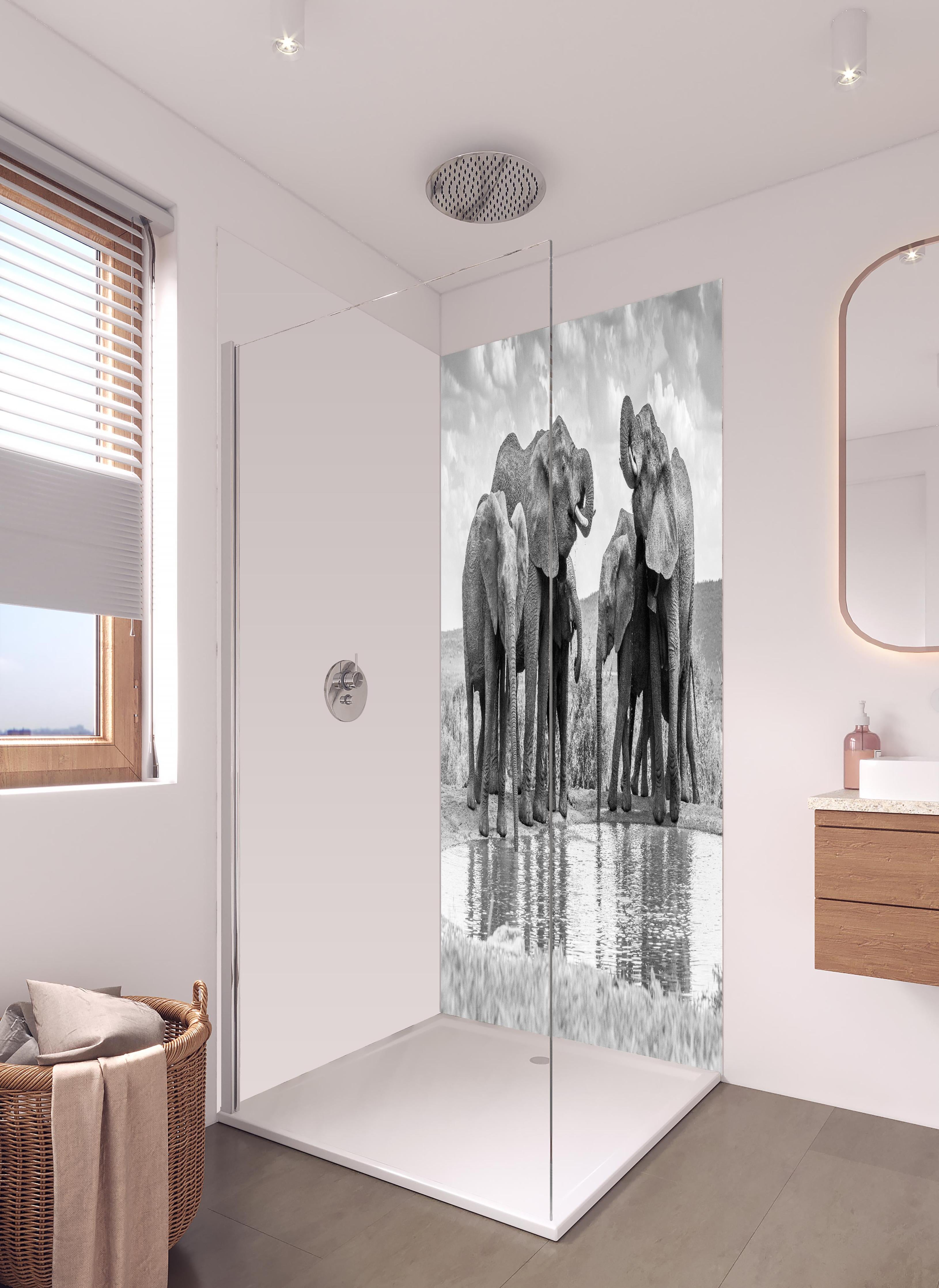 Duschrückwand - Elefanten an der Wasserstelle in hellem Badezimmer mit Regenduschkopf - zweiteilige Eck-Duschrückwand