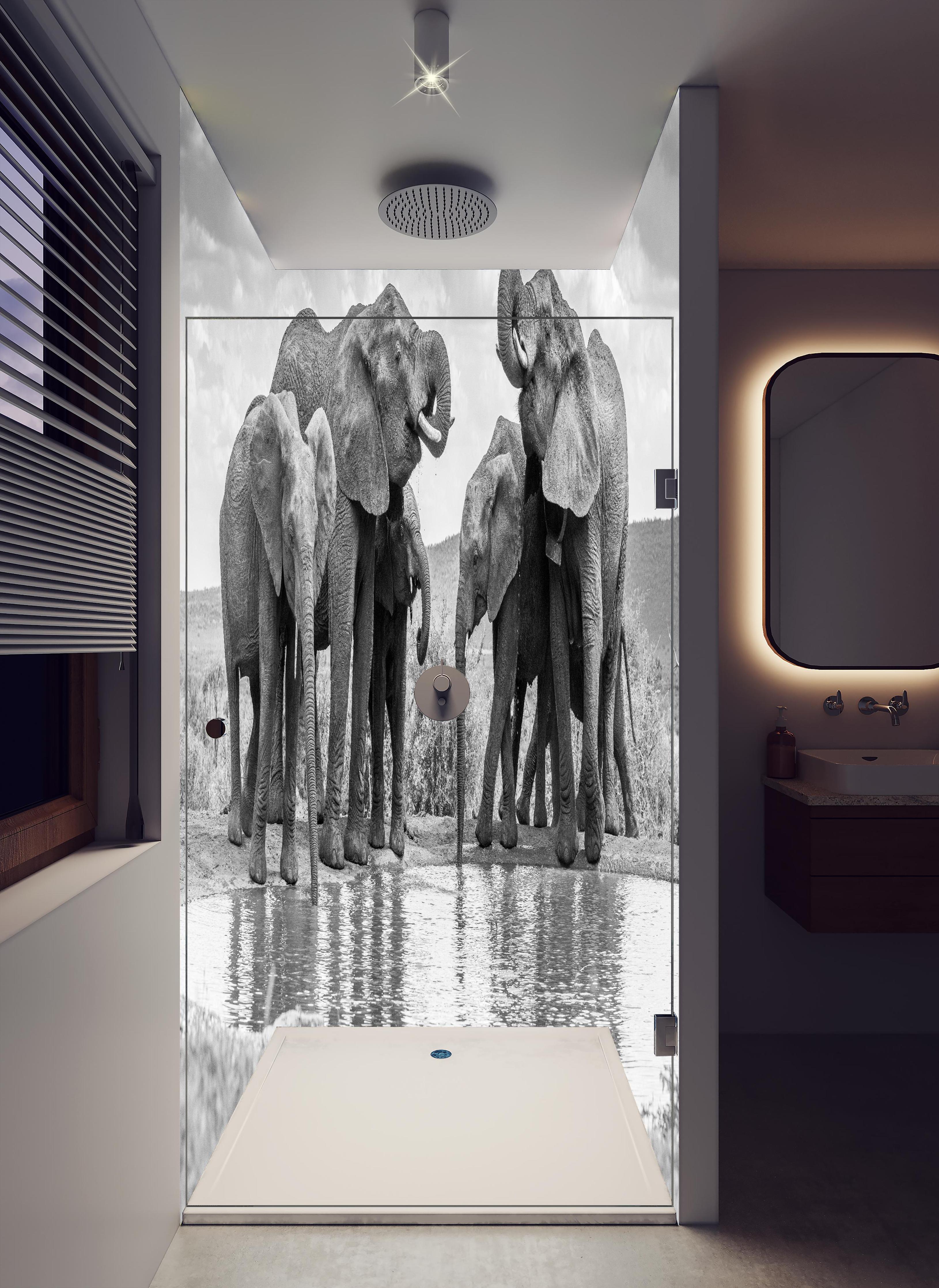 Duschrückwand - Elefanten an der Wasserstelle in hellem Badezimmer mit Regenduschkopf - zweiteilige Eck-Duschrückwand