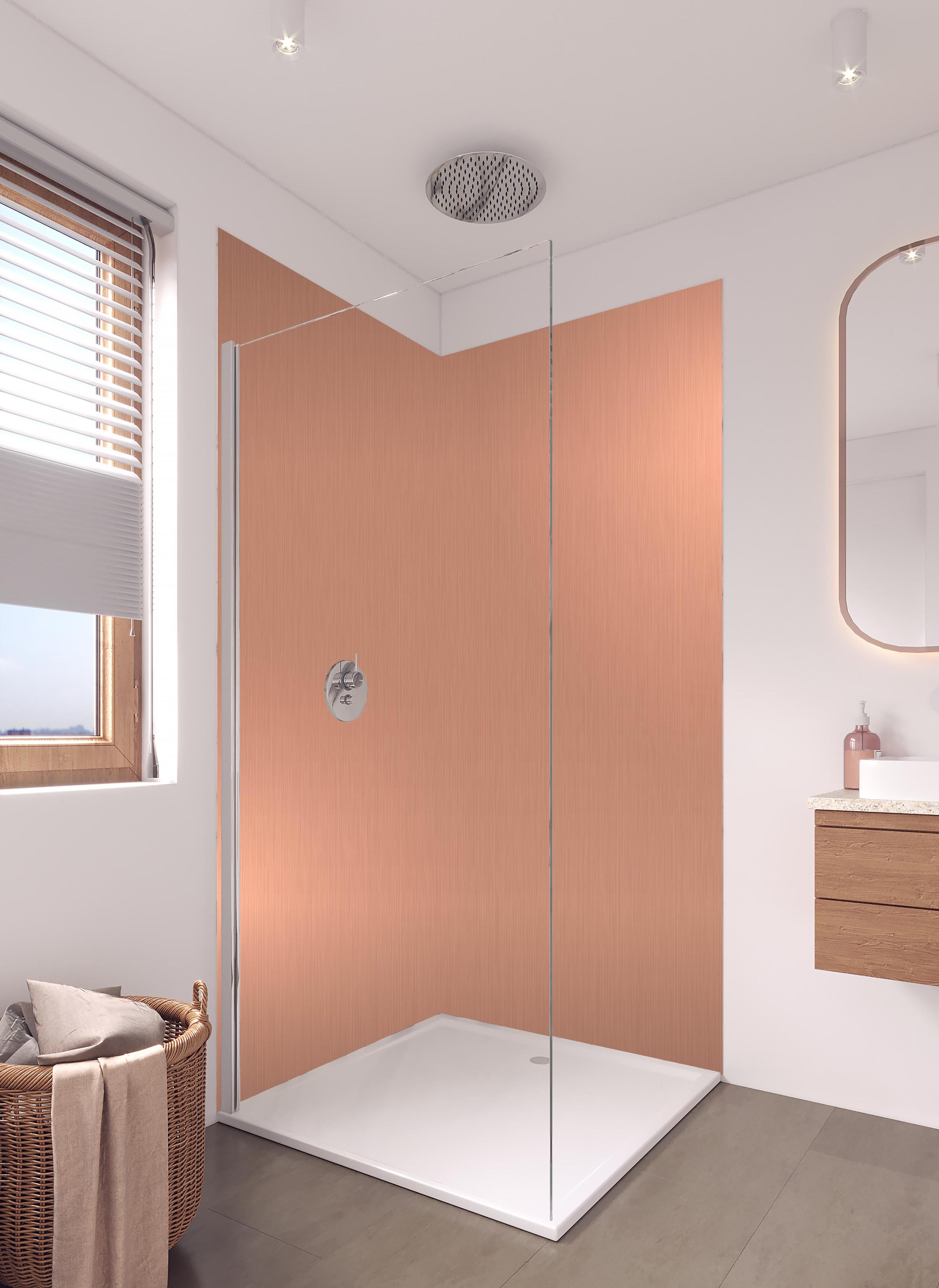 Duschrückwand - Elegante Gebürstete Metallic-Oberfläche in hellem Badezimmer mit Regenduschkopf - zweiteilige Eck-Duschrückwand
