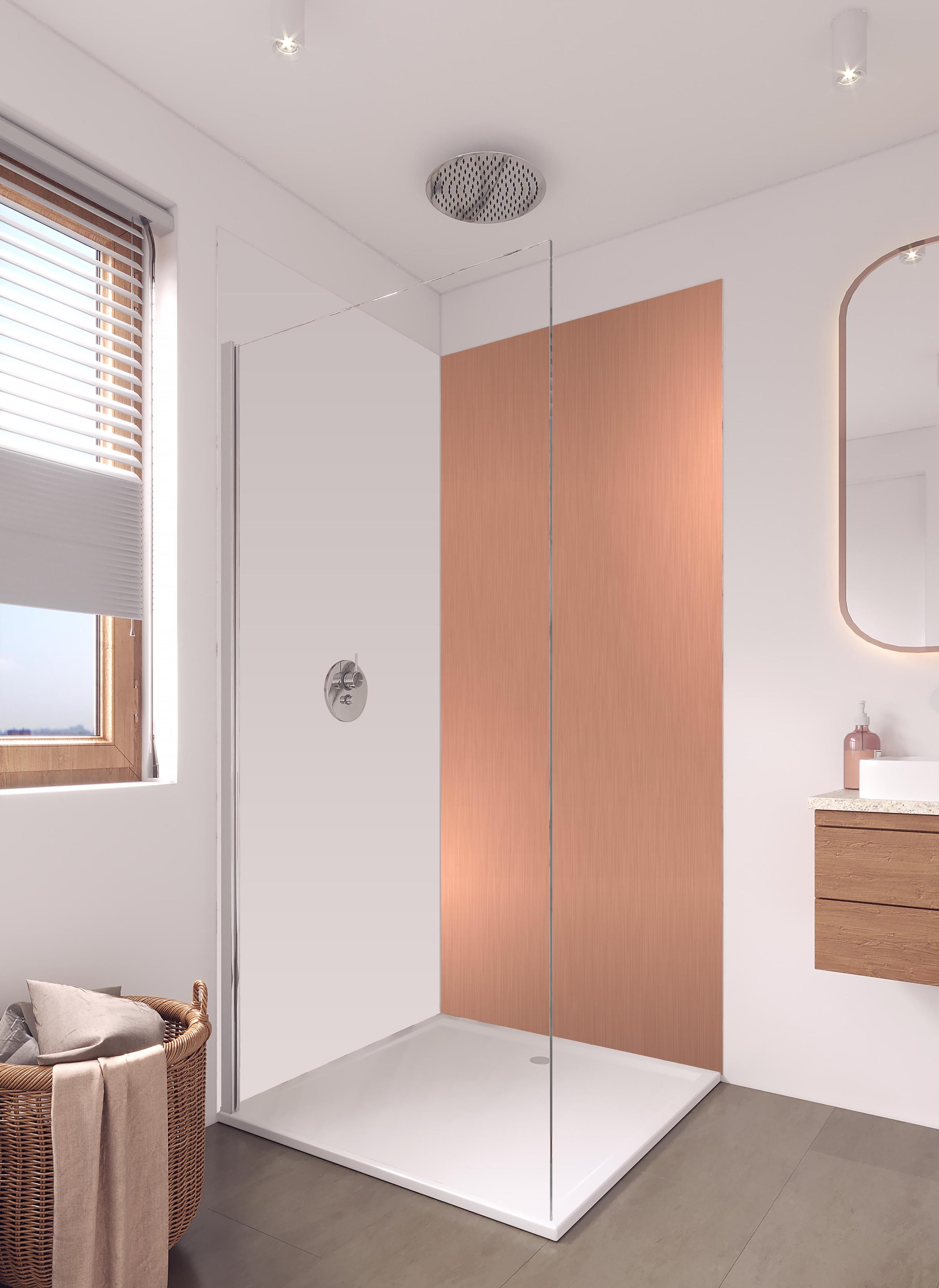 Duschrückwand - Elegante Gebürstete Metallic-Oberfläche in hellem Badezimmer mit Regenduschkopf - zweiteilige Eck-Duschrückwand