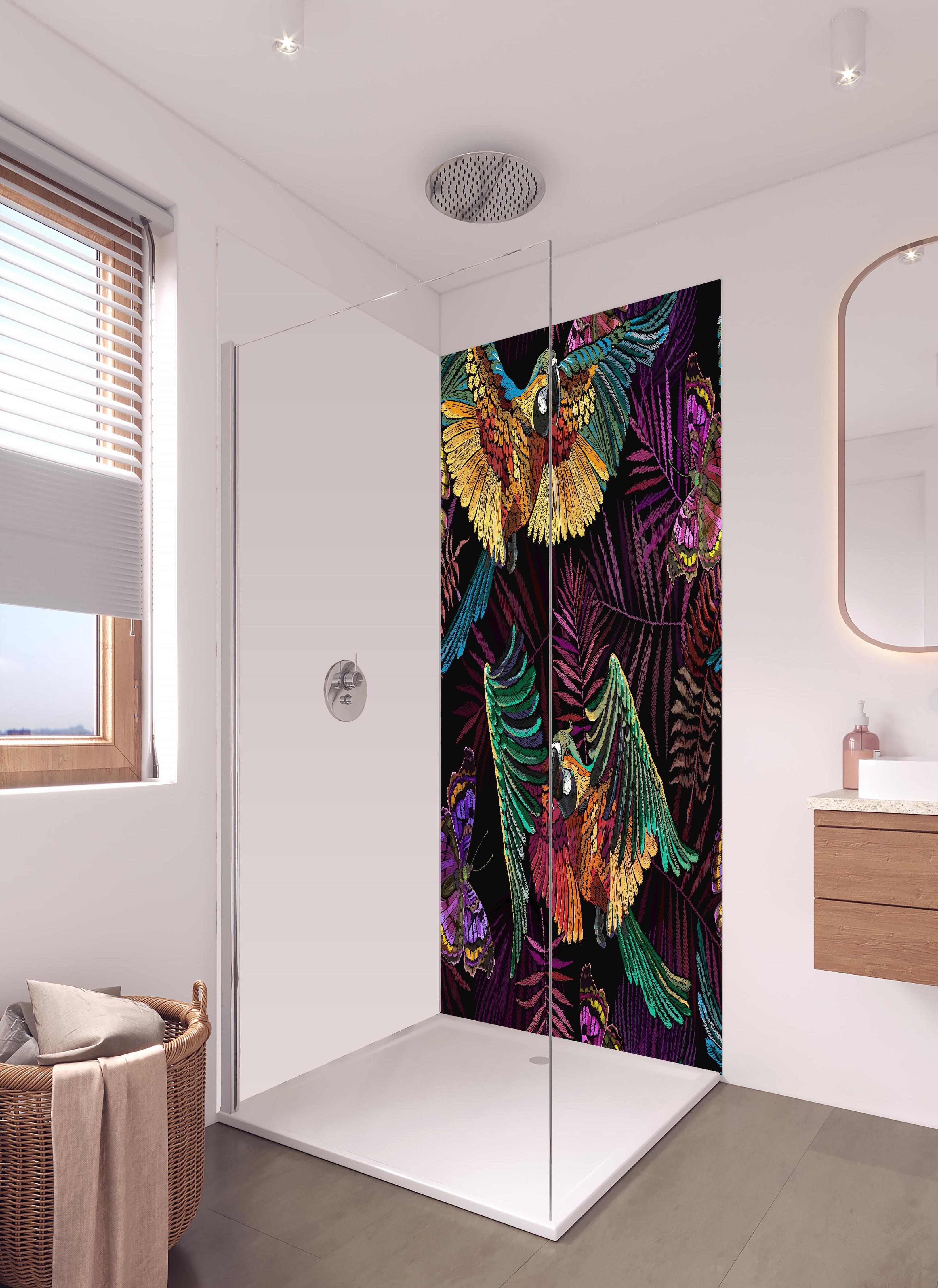 Duschrückwand - Exotisches Paradies mit Ara und Schmetterling in hellem Badezimmer mit Regenduschkopf - zweiteilige Eck-Duschrückwand