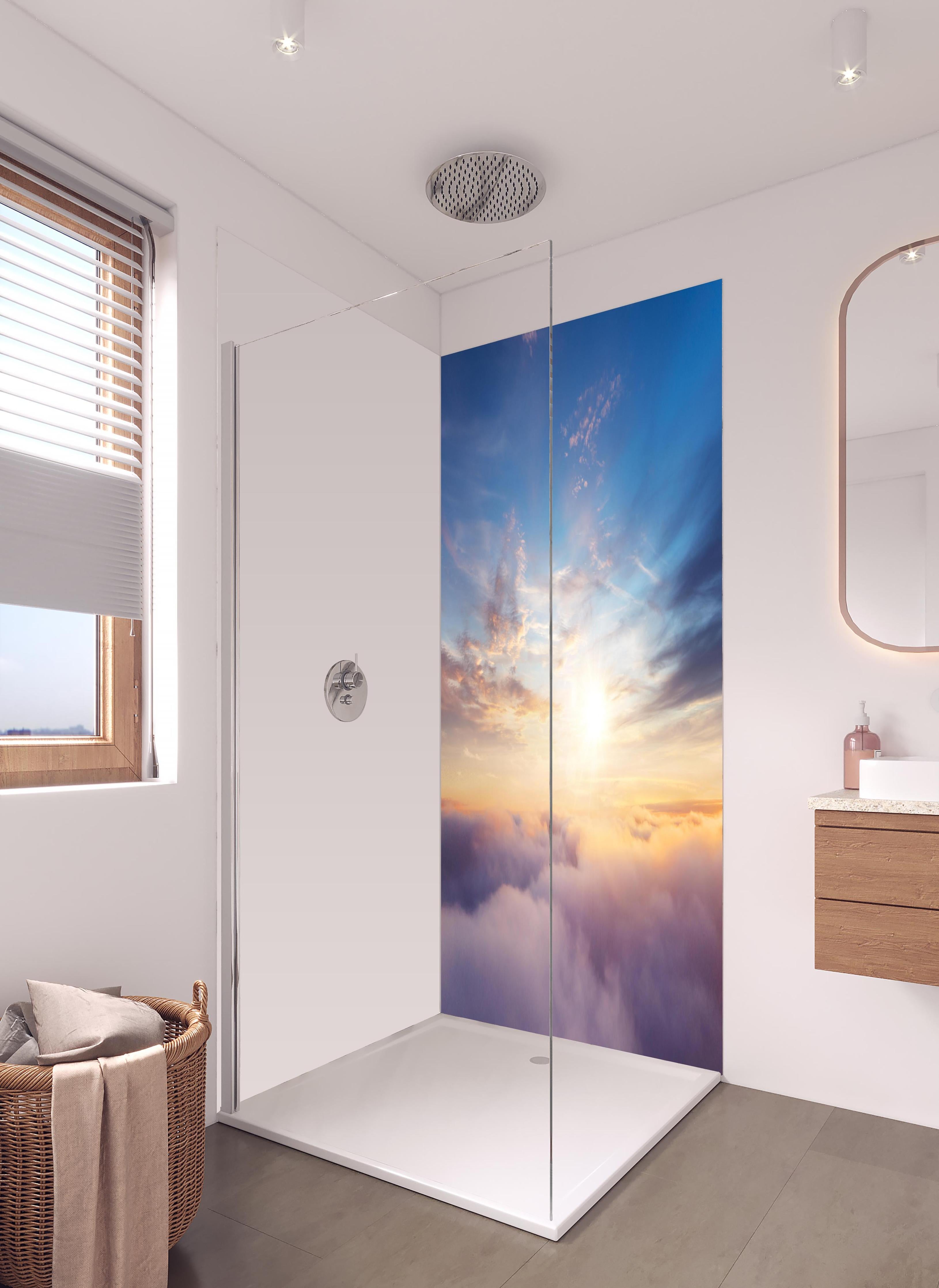 Duschrückwand - Farbenfrohe Wolken bei Sonnenaufgang in hellem Badezimmer mit Regenduschkopf - zweiteilige Eck-Duschrückwand