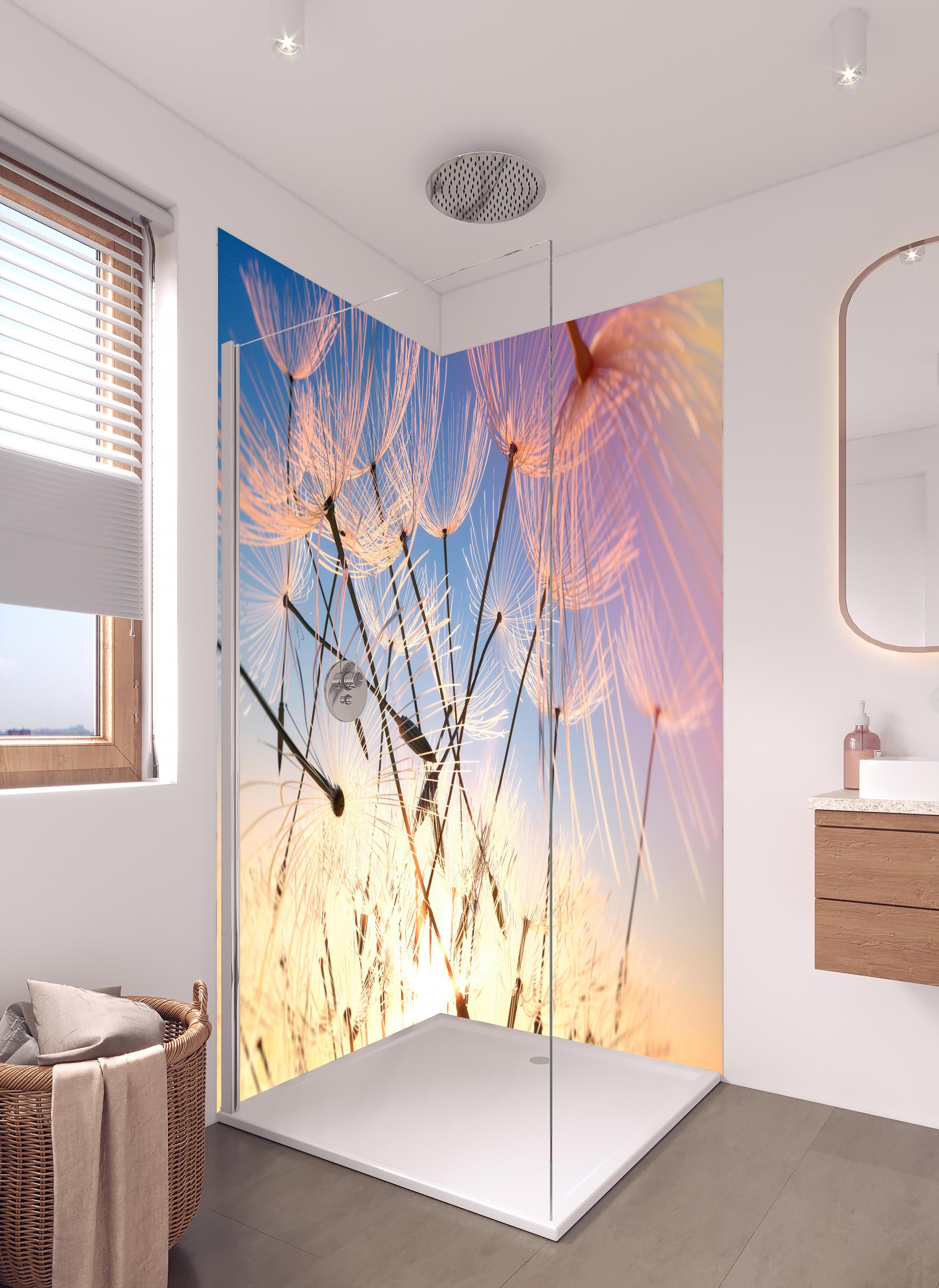 Duschrückwand - Fliegende Pusteblumen in Nahaufnahme in hellem Badezimmer mit Regenduschkopf - zweiteilige Eck-Duschrückwand