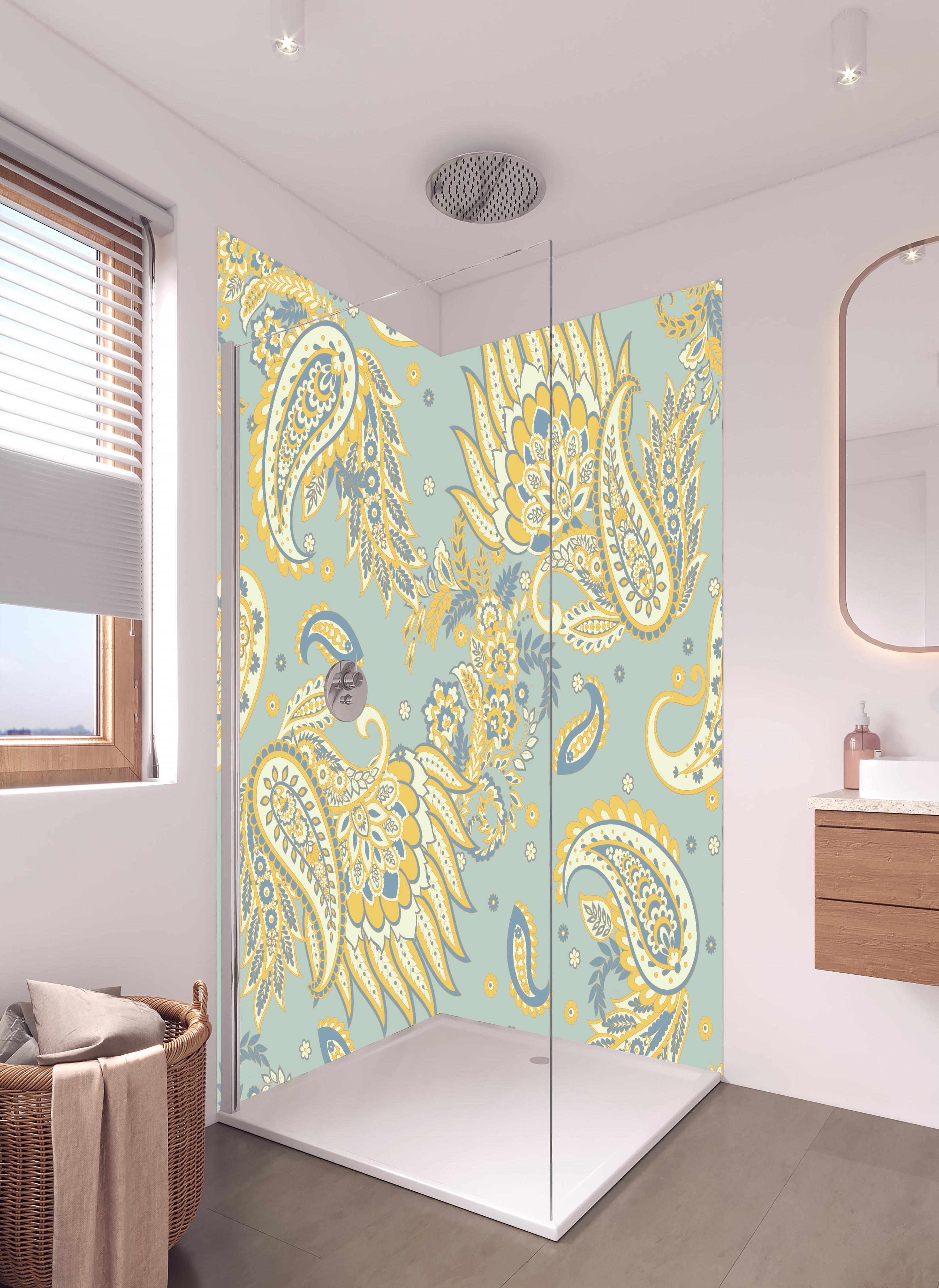 Duschrückwand - Floraler Stoffhintergrund in hellem Badezimmer mit Regenduschkopf - zweiteilige Eck-Duschrückwand