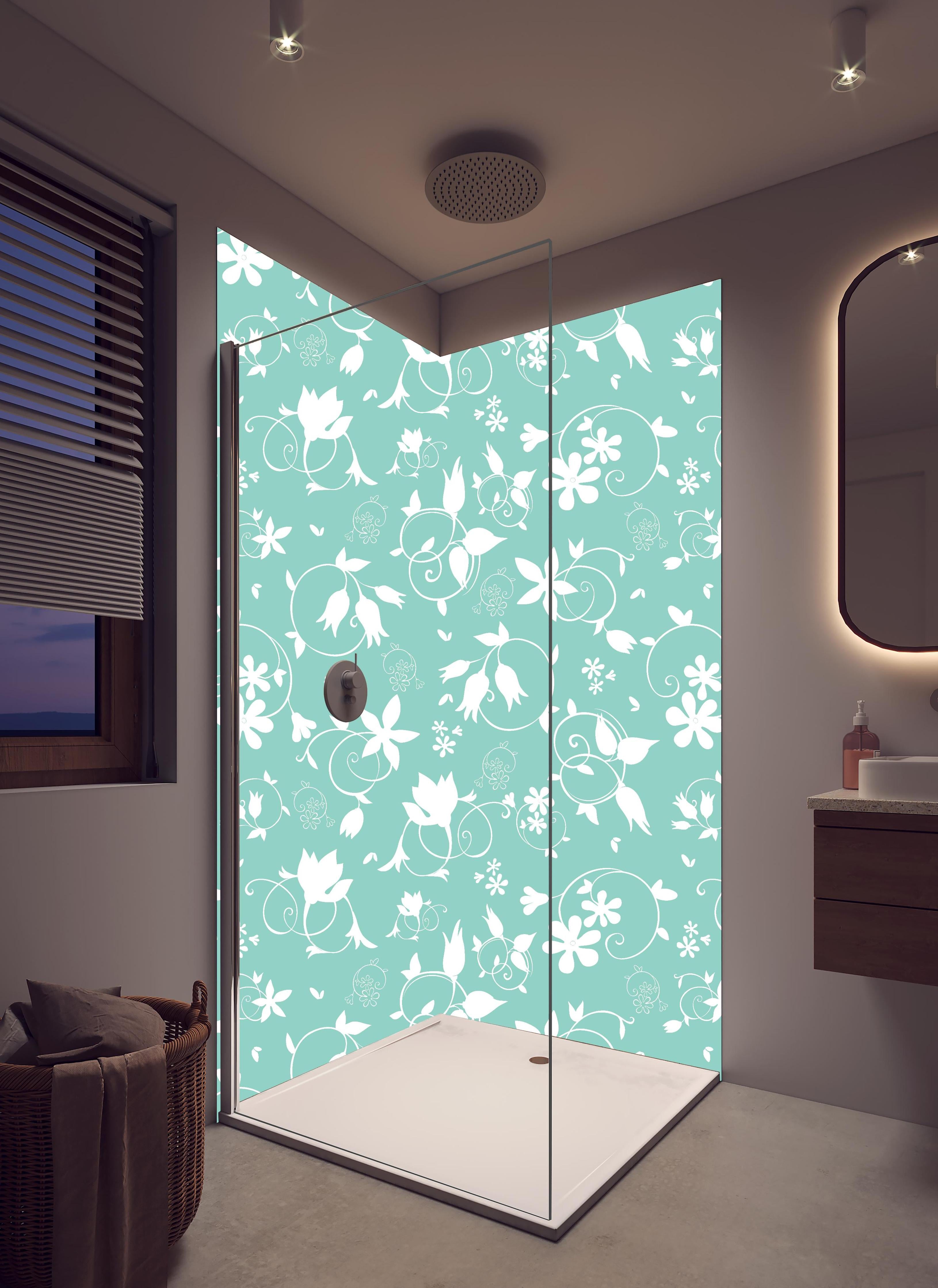 Duschrückwand - Florales Muster Türkis Weiß Design in hellem Badezimmer mit Regenduschkopf - zweiteilige Eck-Duschrückwand