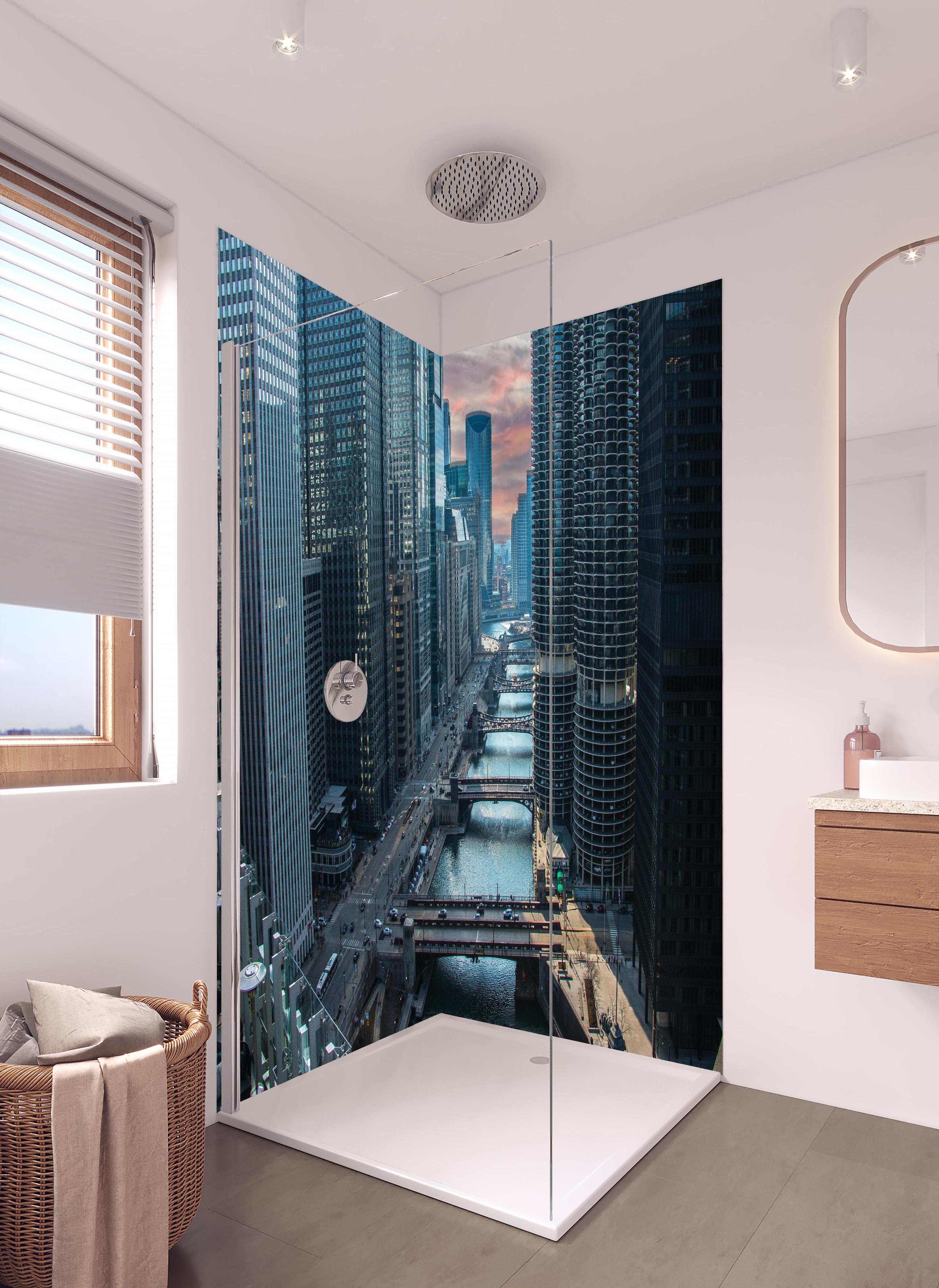 Duschrückwand - Fluss in Chicago Innenstadt in hellem Badezimmer mit Regenduschkopf - zweiteilige Eck-Duschrückwand