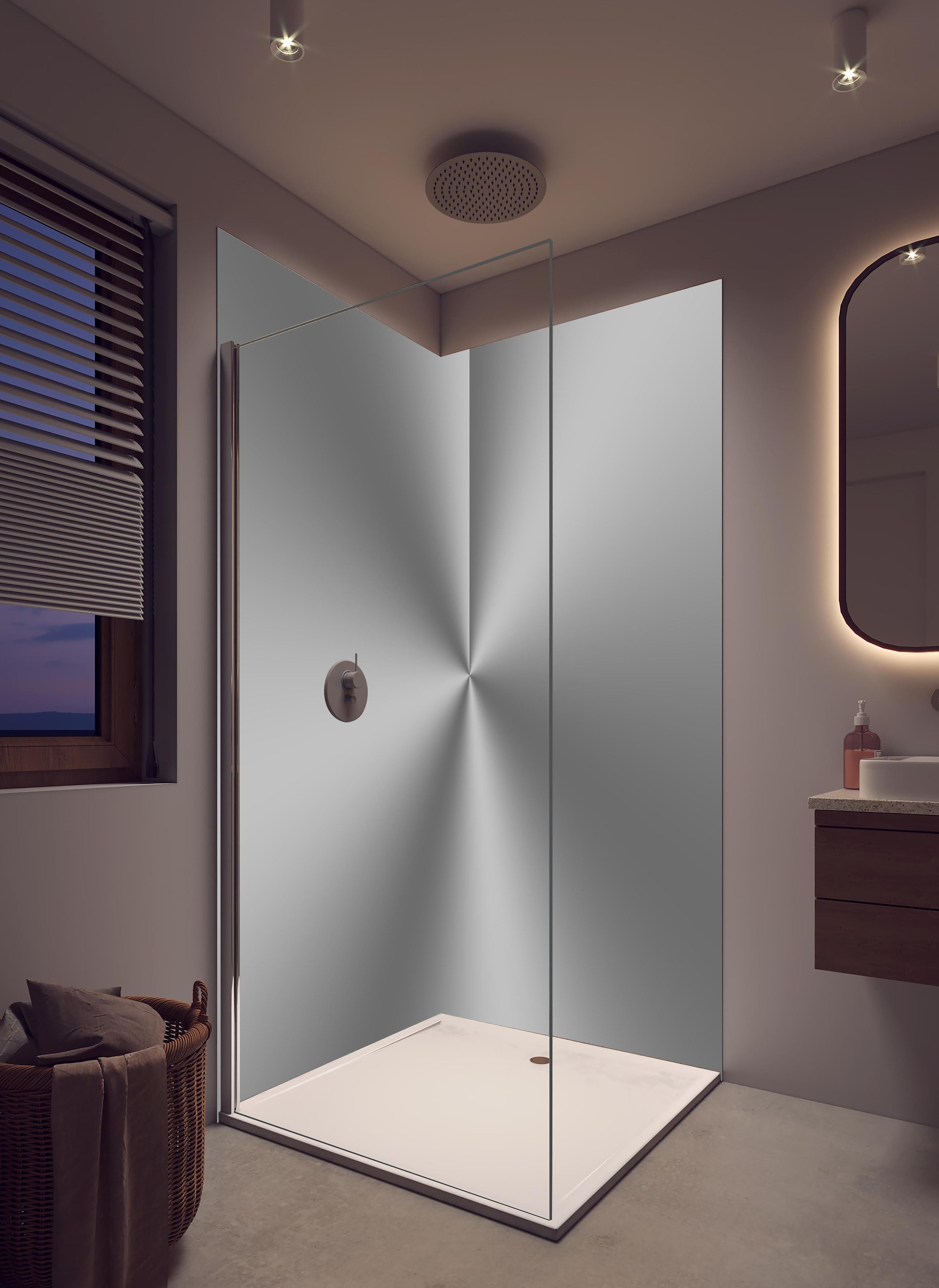 Duschrückwand - Gebürstetes Metall in hellem Badezimmer mit Regenduschkopf - zweiteilige Eck-Duschrückwand