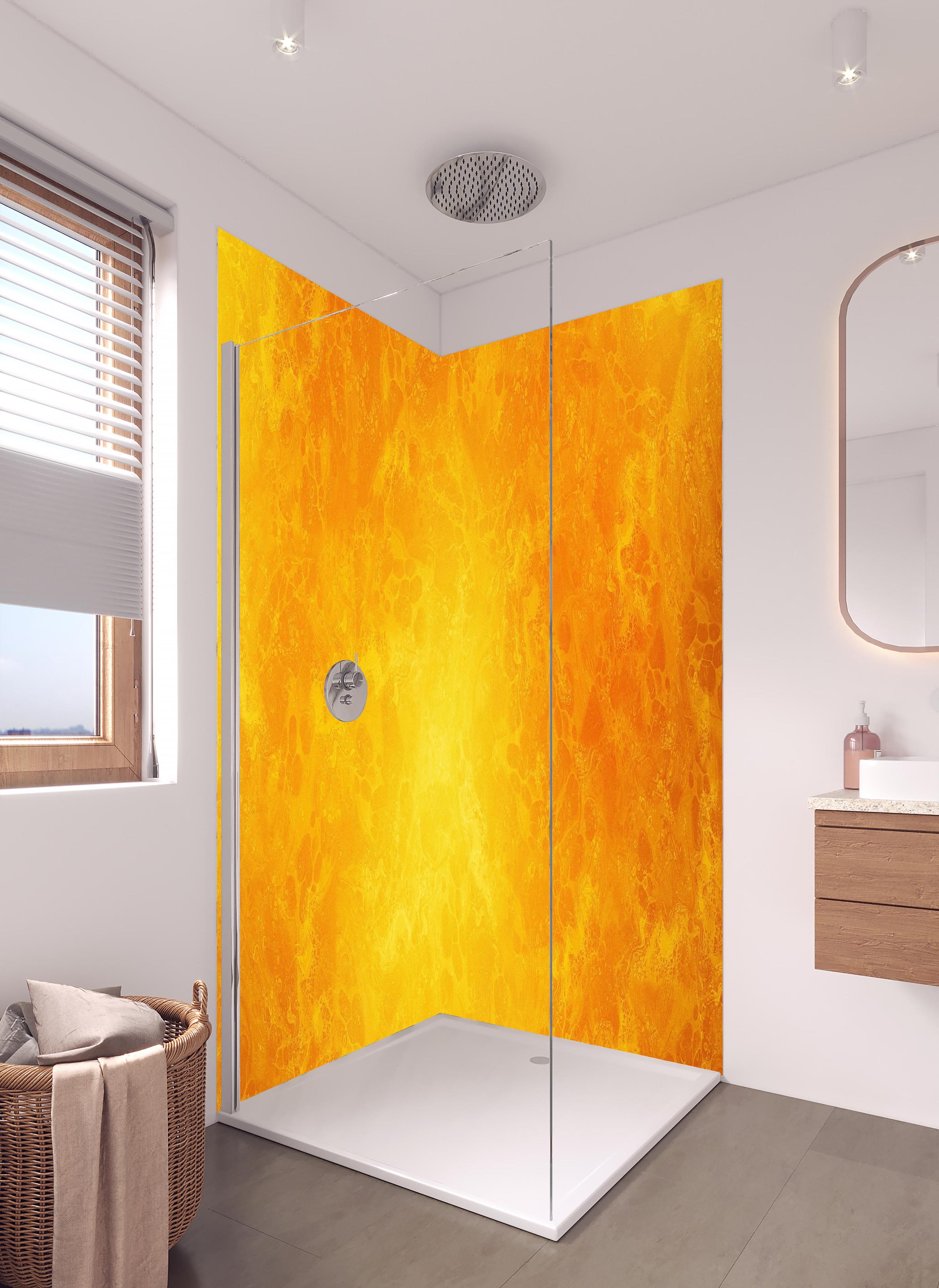 Duschrückwand - Gelbes Farbmuster in hellem Badezimmer mit Regenduschkopf - zweiteilige Eck-Duschrückwand