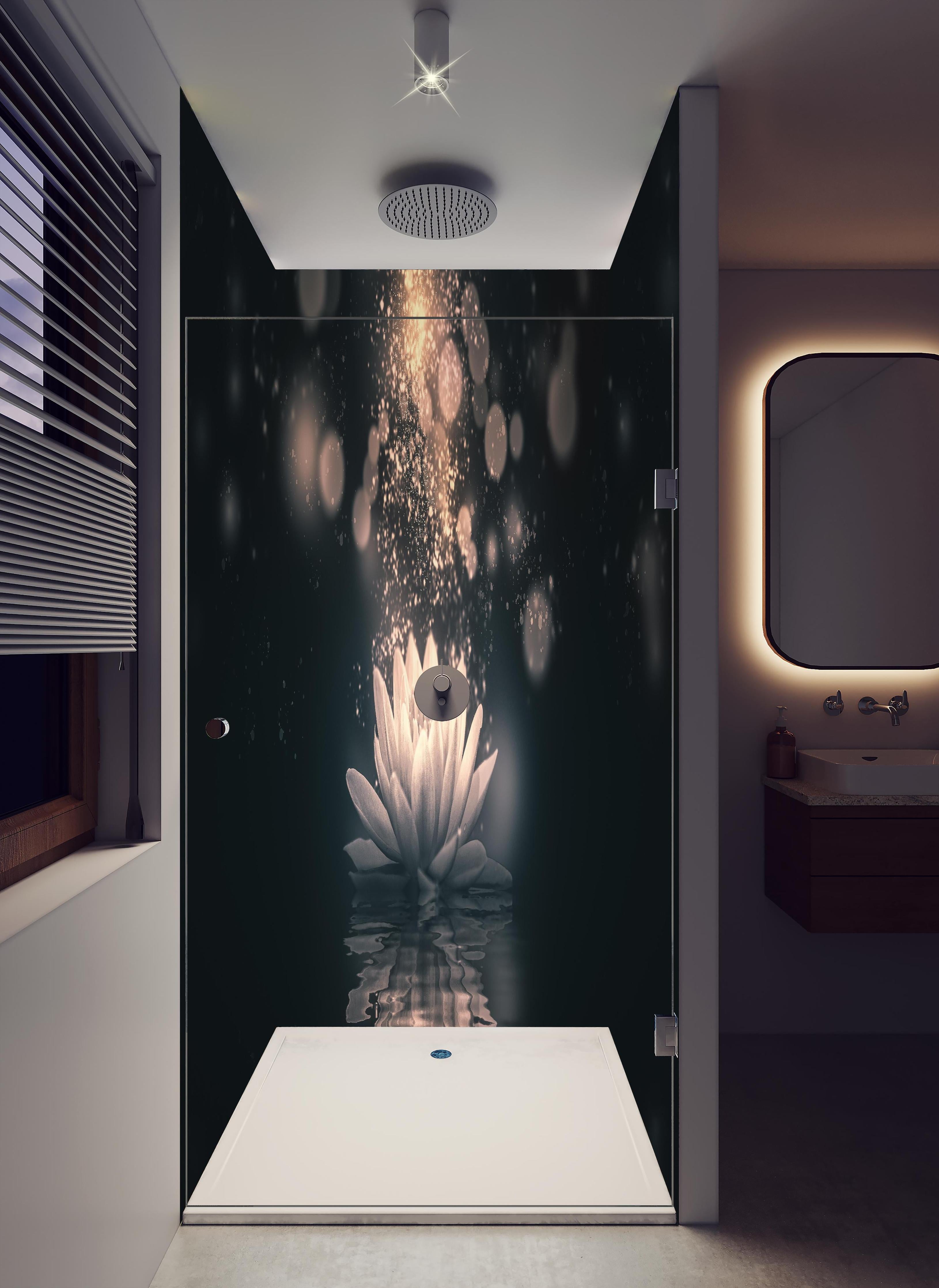 Duschrückwand - Goldene Lotusblüte auf dunklem Hintergrund in hellem Badezimmer mit Regenduschkopf - zweiteilige Eck-Duschrückwand