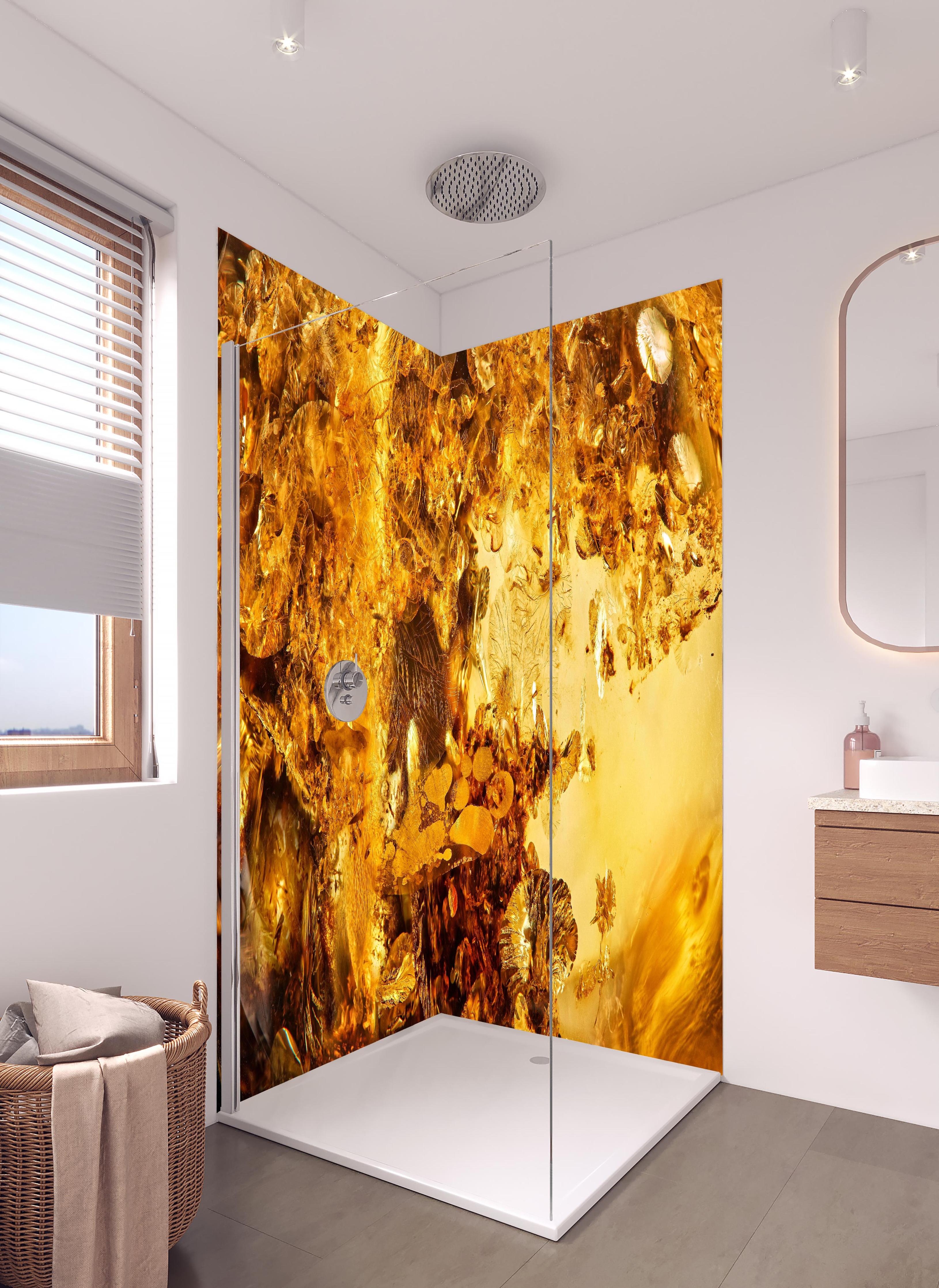 Duschrückwand - Goldener Kristall - Sonnenstein in hellem Badezimmer mit Regenduschkopf - zweiteilige Eck-Duschrückwand