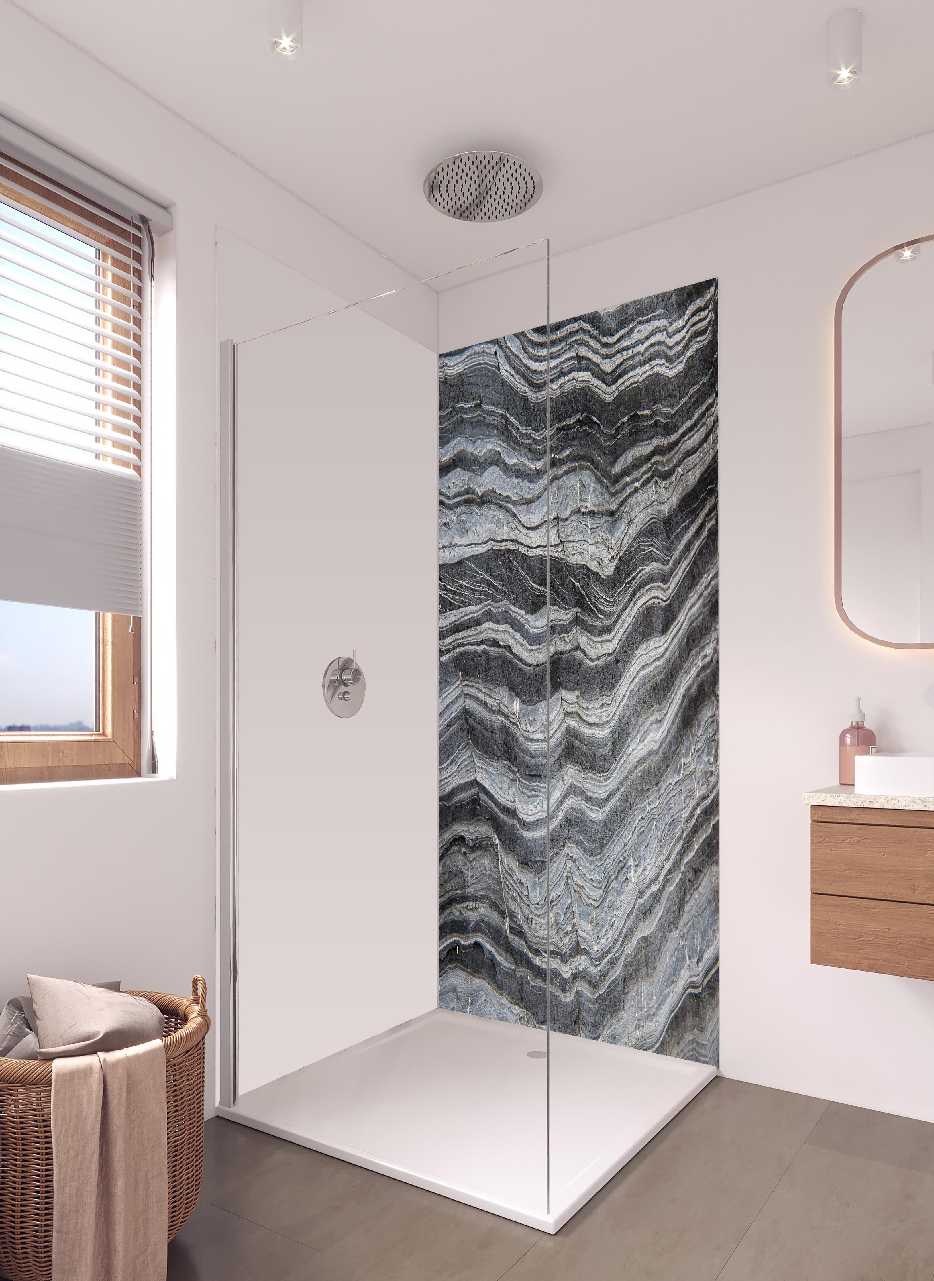 Duschrückwand - Gräulicher rissiger Schiefer in hellem Badezimmer mit Regenduschkopf - zweiteilige Eck-Duschrückwand