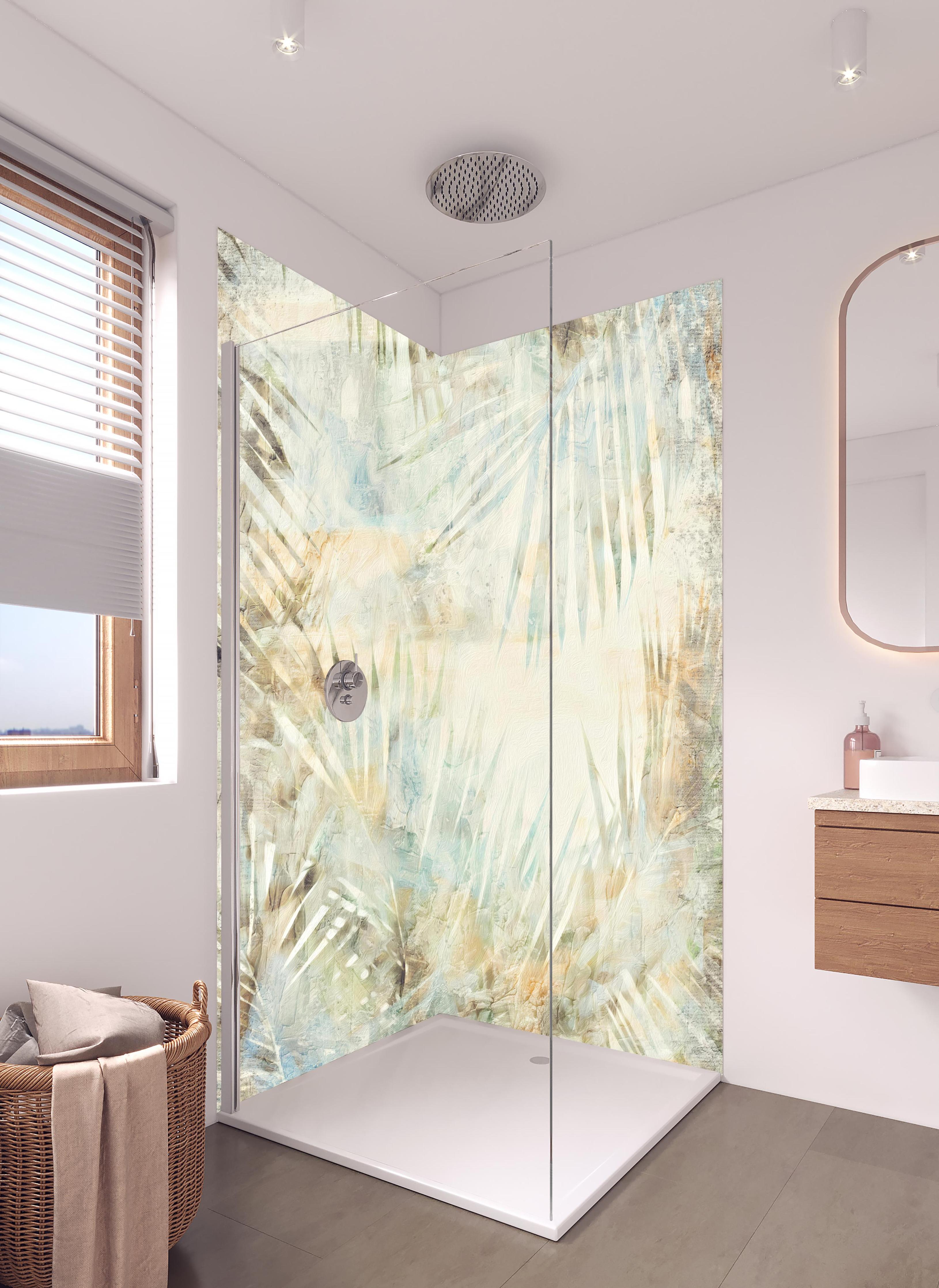 Duschrückwand - Gräuliches Palmenblatt Muster in hellem Badezimmer mit Regenduschkopf - zweiteilige Eck-Duschrückwand