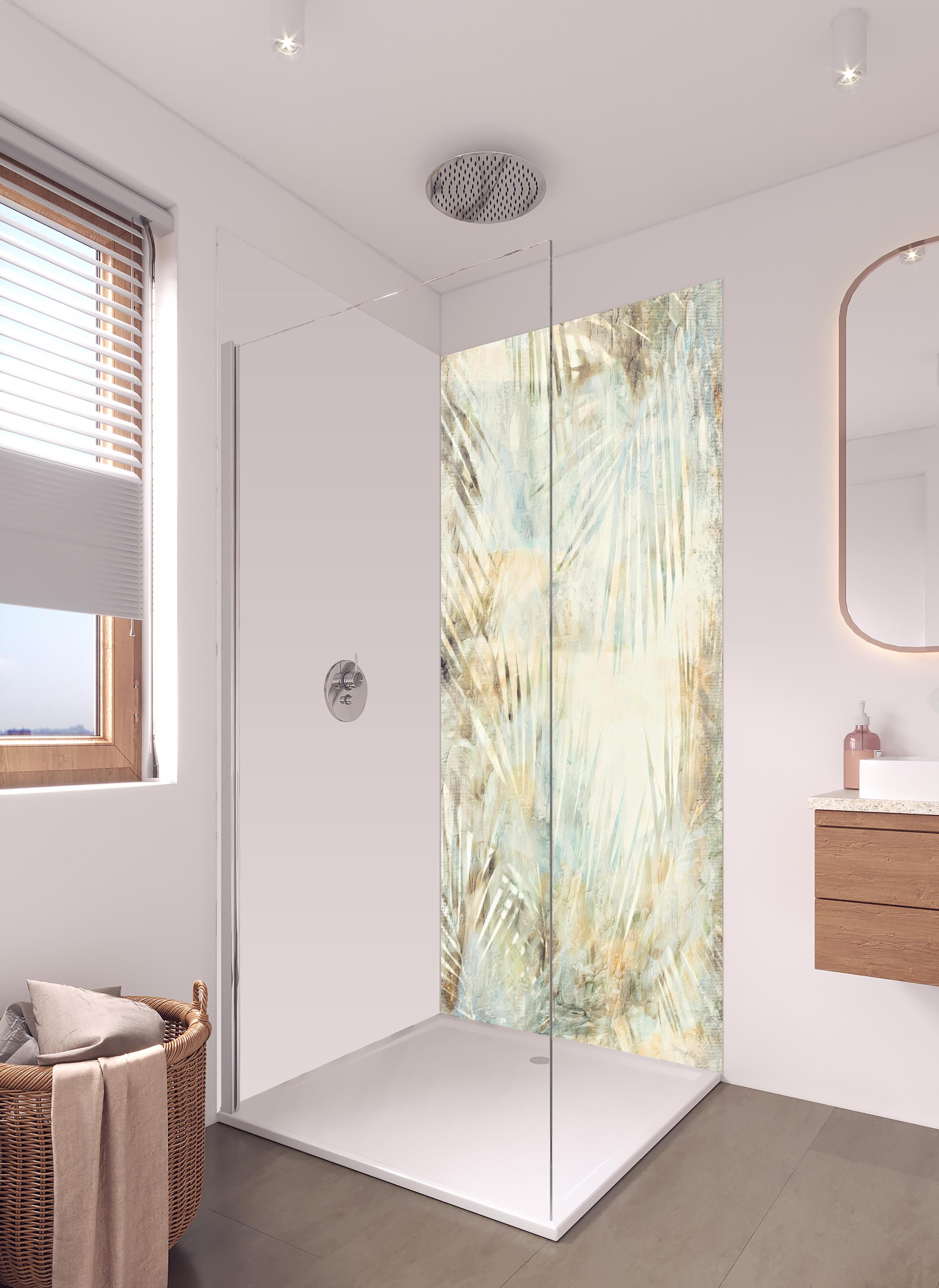 Duschrückwand - Gräuliches Palmenblatt Muster in hellem Badezimmer mit Regenduschkopf - zweiteilige Eck-Duschrückwand