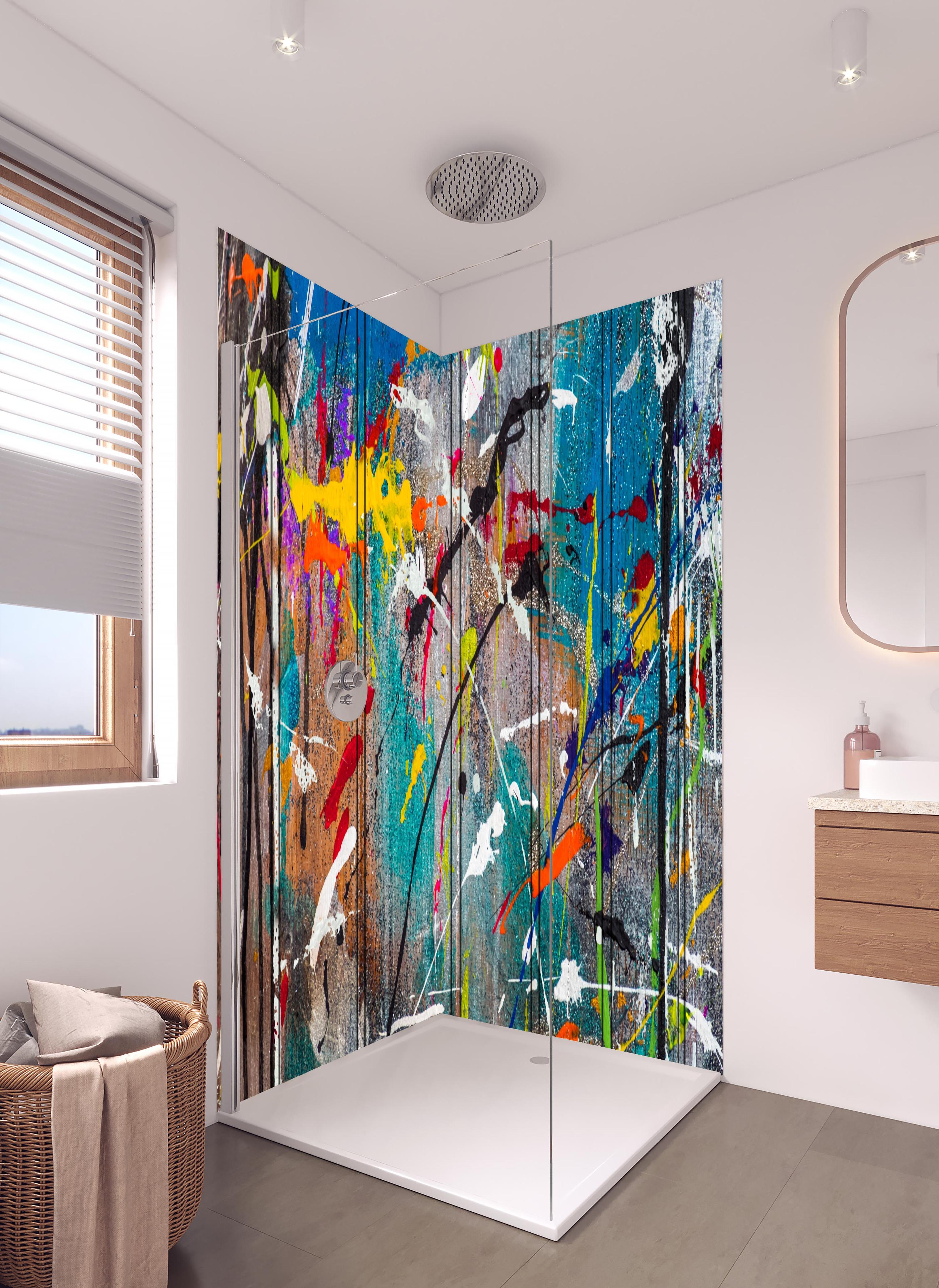 Duschrückwand - Graffiti auf Holz in hellem Badezimmer mit Regenduschkopf - zweiteilige Eck-Duschrückwand