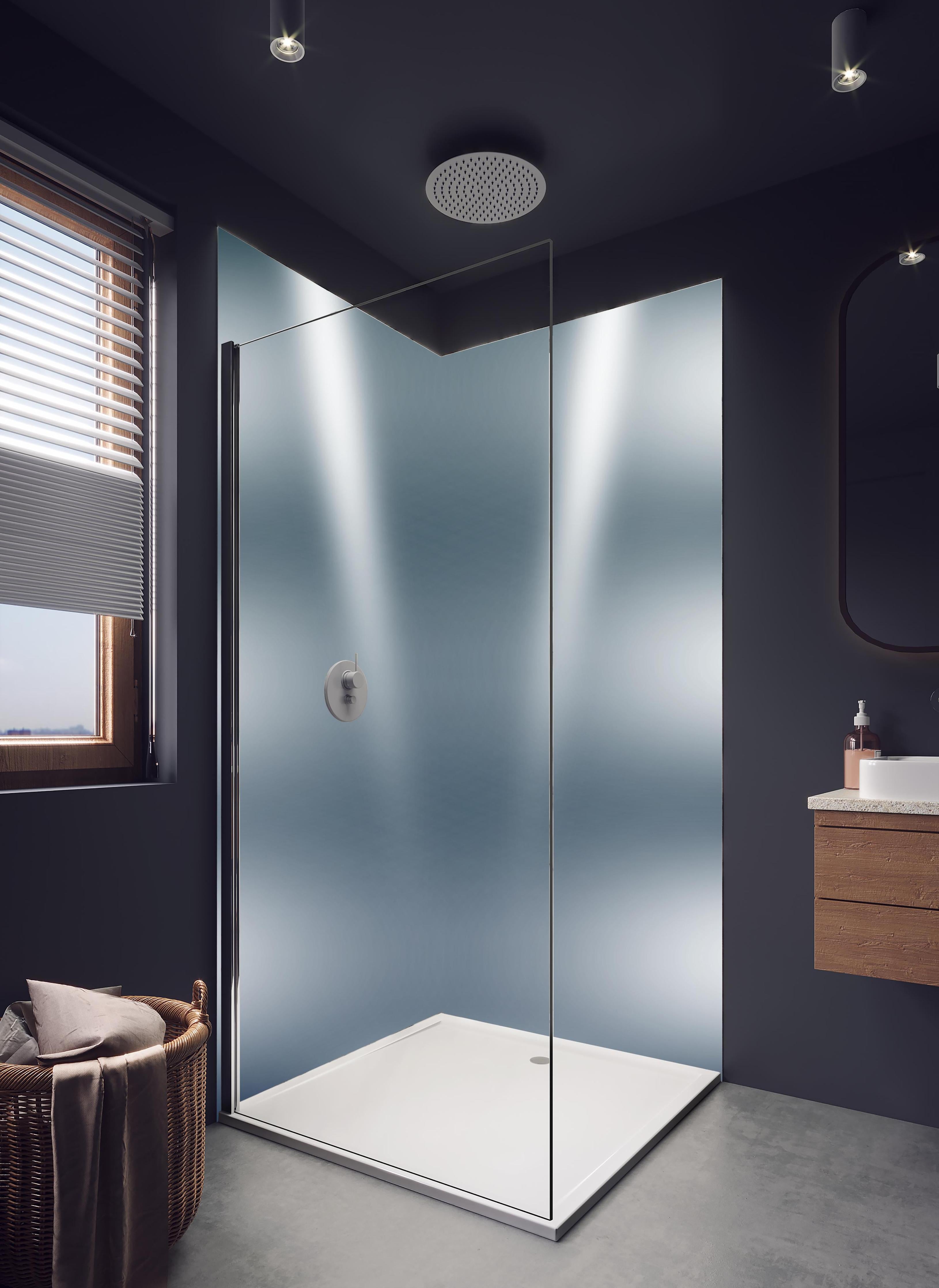 Duschrückwand - Grau-Weiße Leuchtende Abstraktion Hintergrund in hellem Badezimmer mit Regenduschkopf - zweiteilige Eck-Duschrückwand