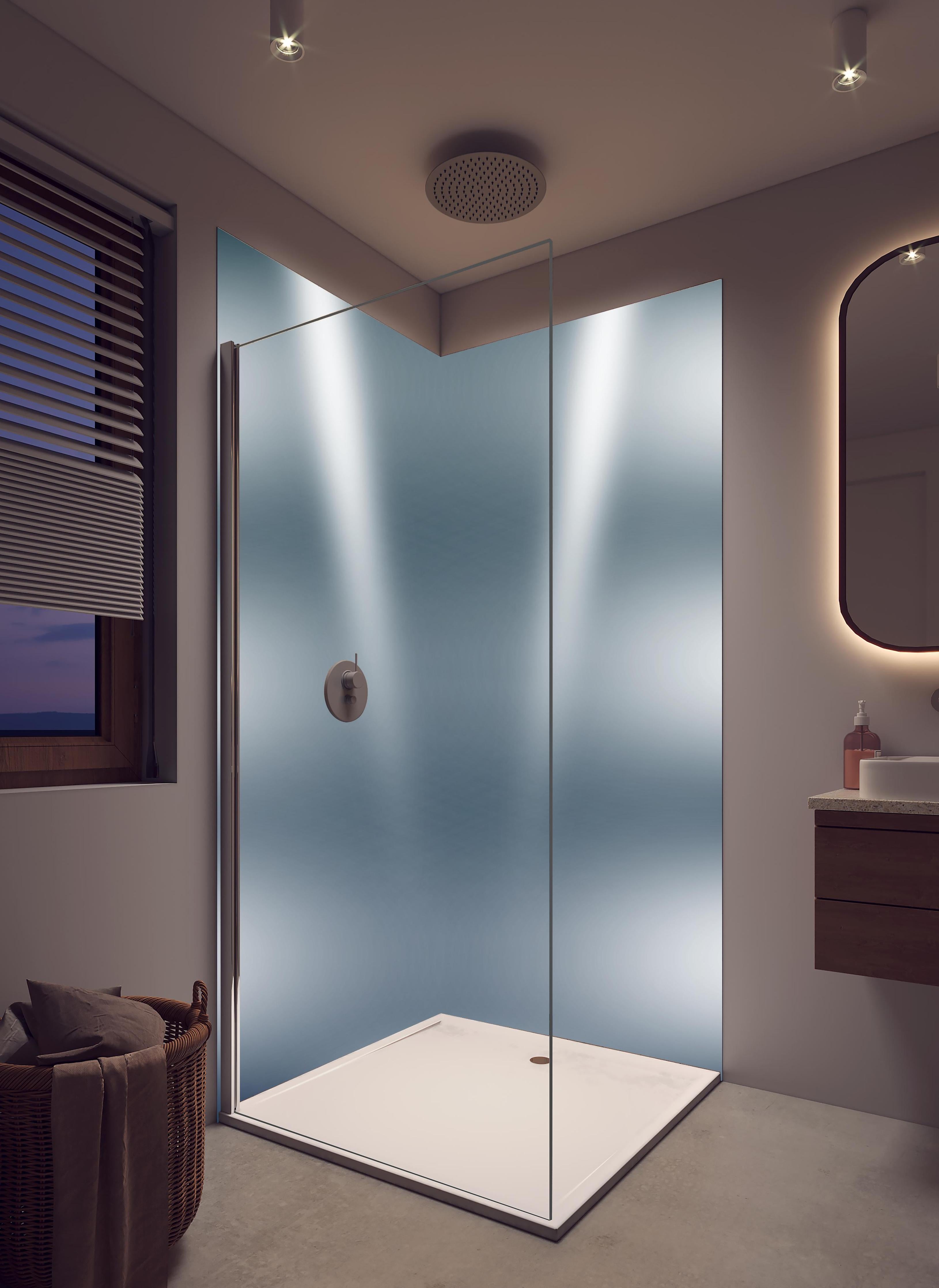 Duschrückwand - Grau-Weiße Leuchtende Abstraktion Hintergrund in hellem Badezimmer mit Regenduschkopf - zweiteilige Eck-Duschrückwand