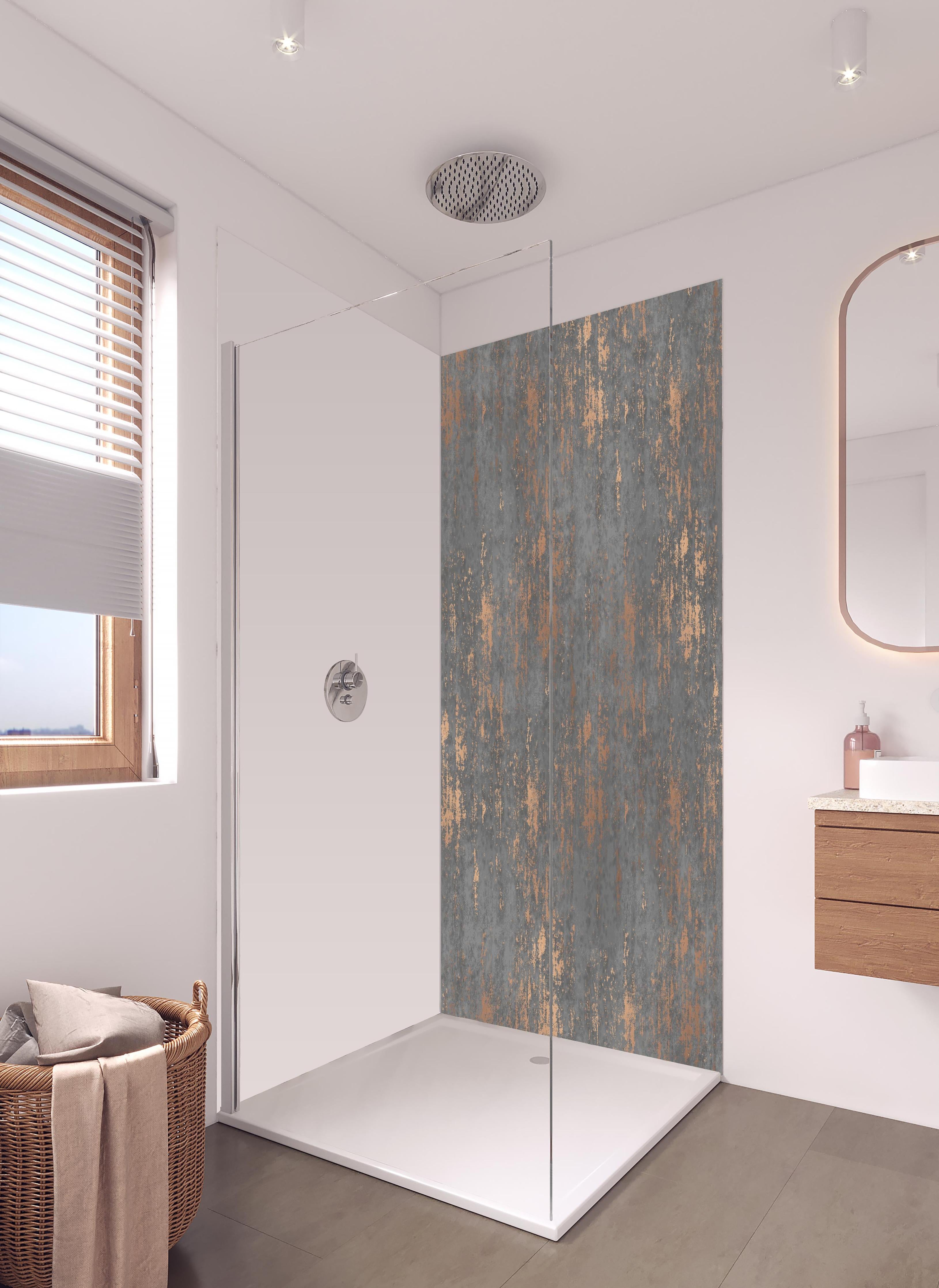 Duschrückwand - Graue Textur mit goldenen Akzenten in hellem Badezimmer mit Regenduschkopf - zweiteilige Eck-Duschrückwand