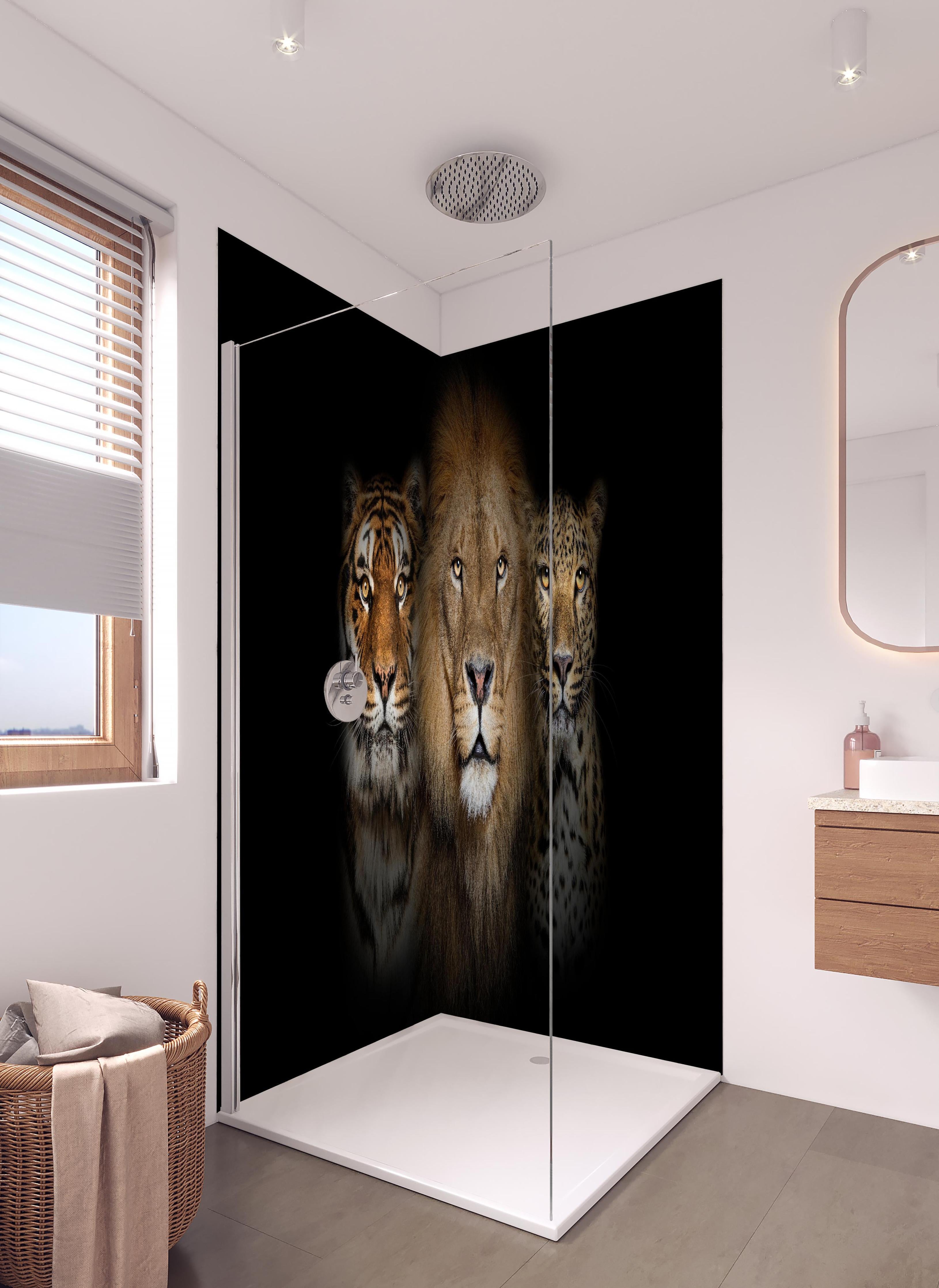 Duschrückwand - Großkatzen in hellem Badezimmer mit Regenduschkopf - zweiteilige Eck-Duschrückwand