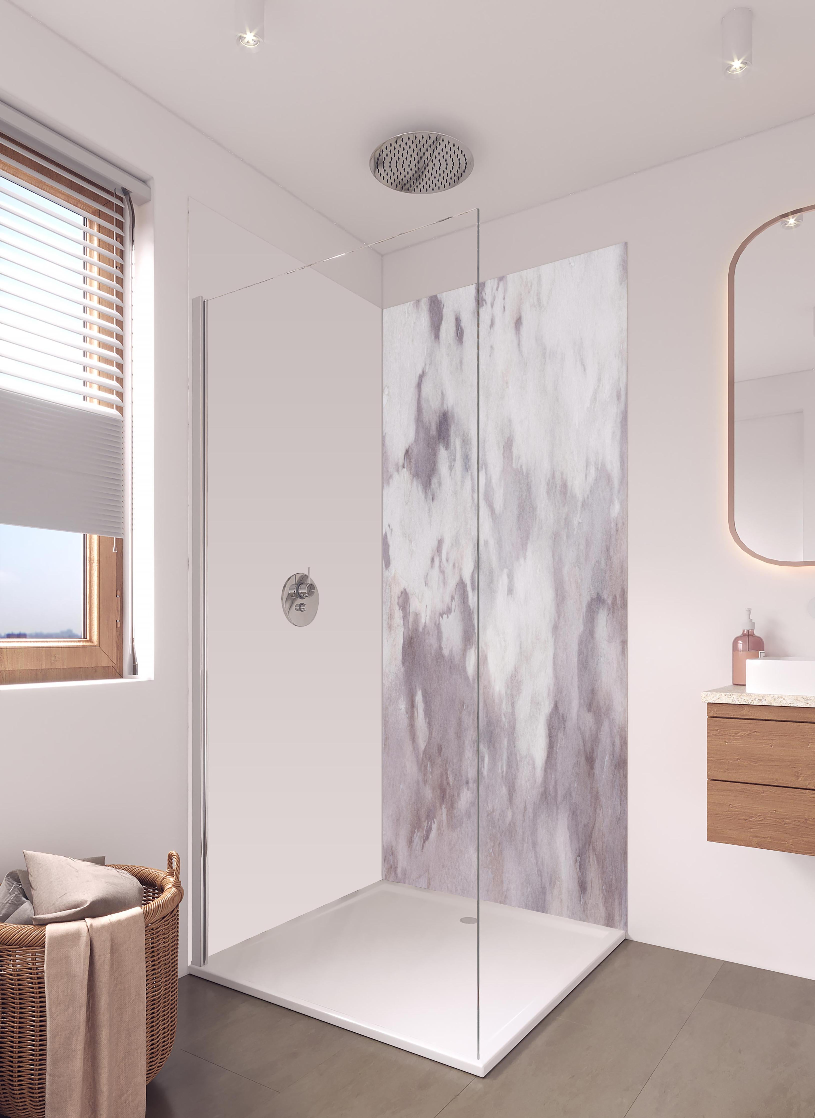 Duschrückwand - Grunges Design - Aquarellmalerei in hellem Badezimmer mit Regenduschkopf - zweiteilige Eck-Duschrückwand