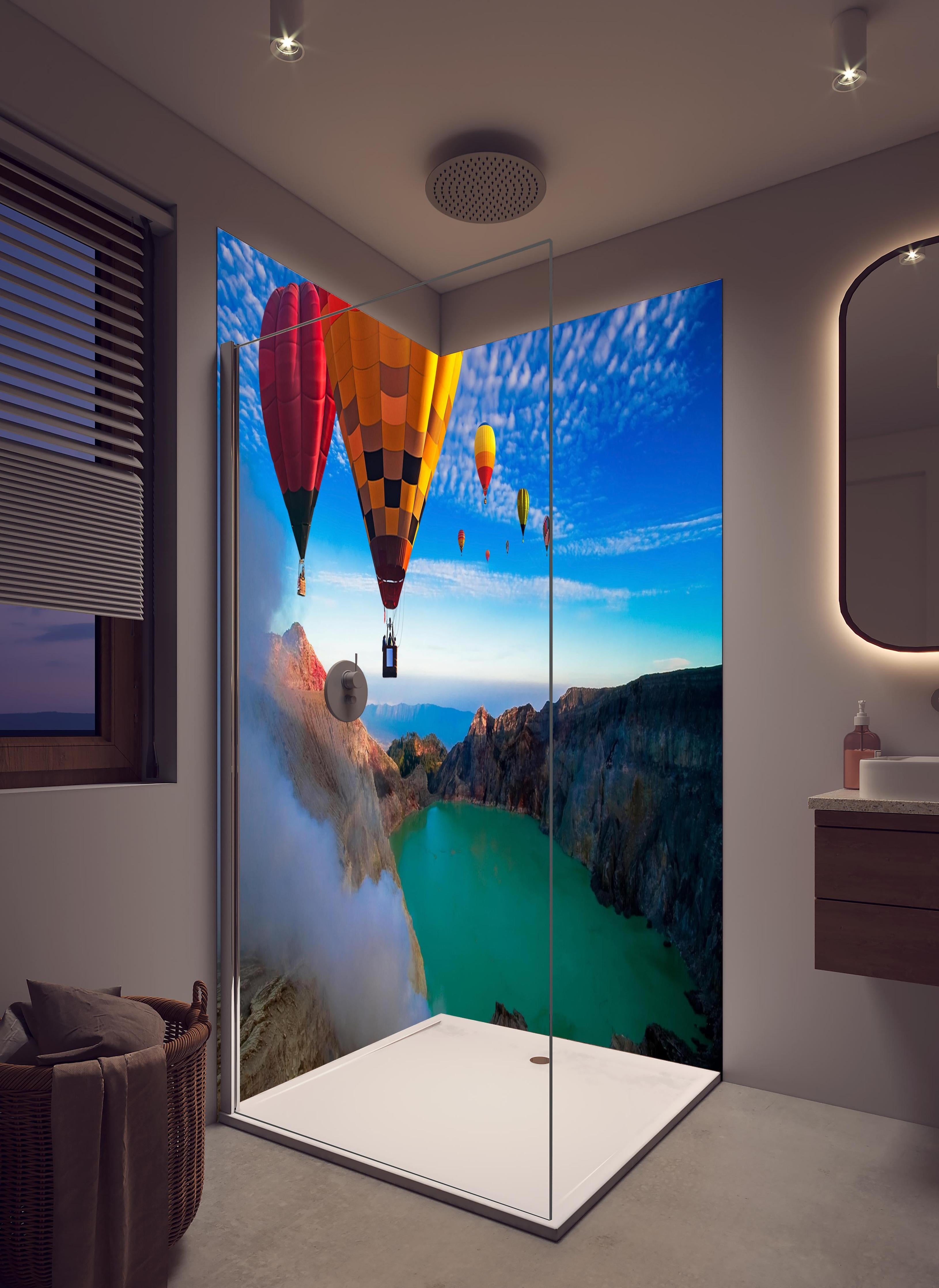 Duschrückwand - Heißluftballons über dem Krater Kawah Ijen in hellem Badezimmer mit Regenduschkopf - zweiteilige Eck-Duschrückwand