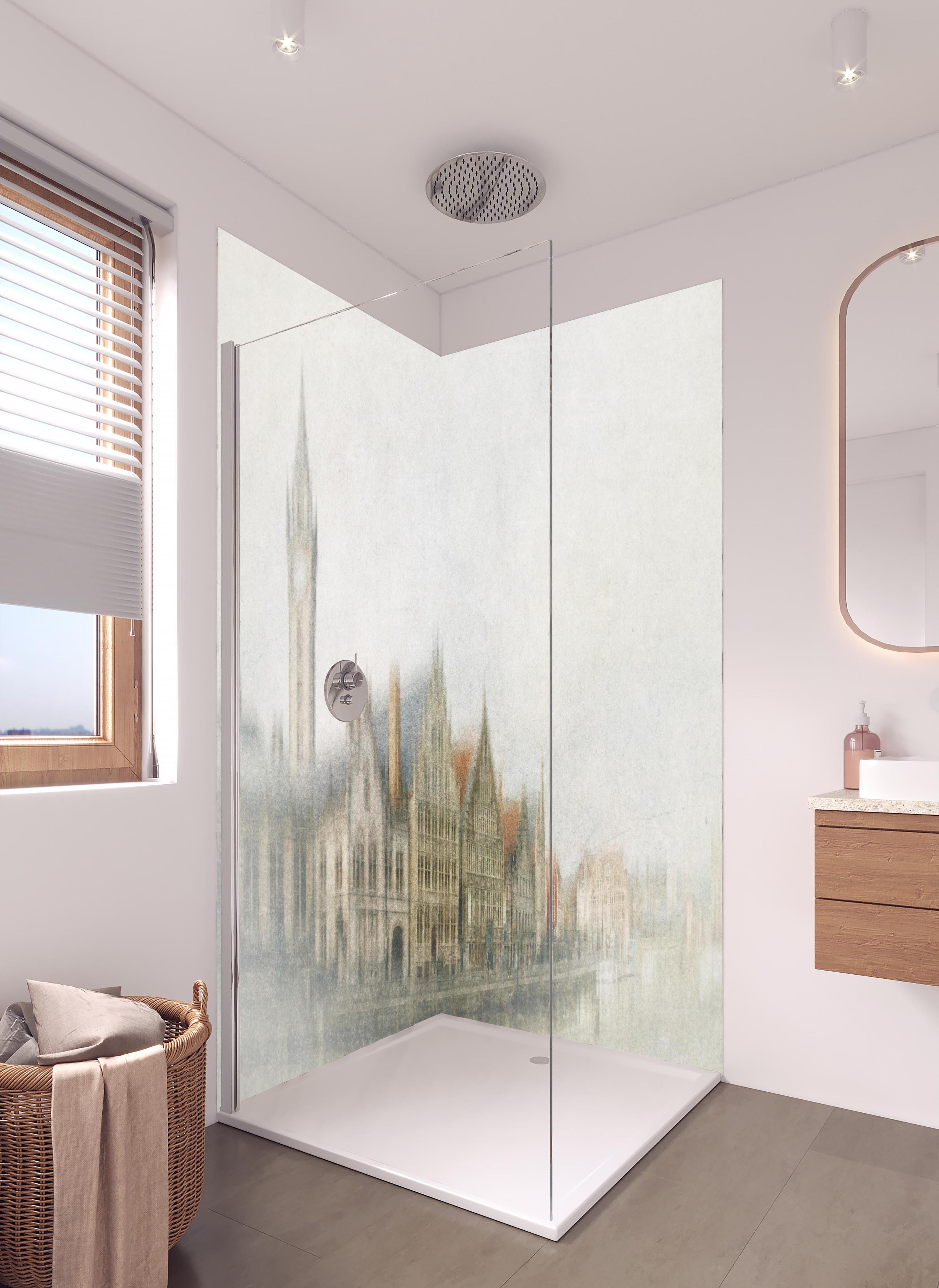Duschrückwand - Helle Gent Architektur Reflektion in hellem Badezimmer mit Regenduschkopf - zweiteilige Eck-Duschrückwand