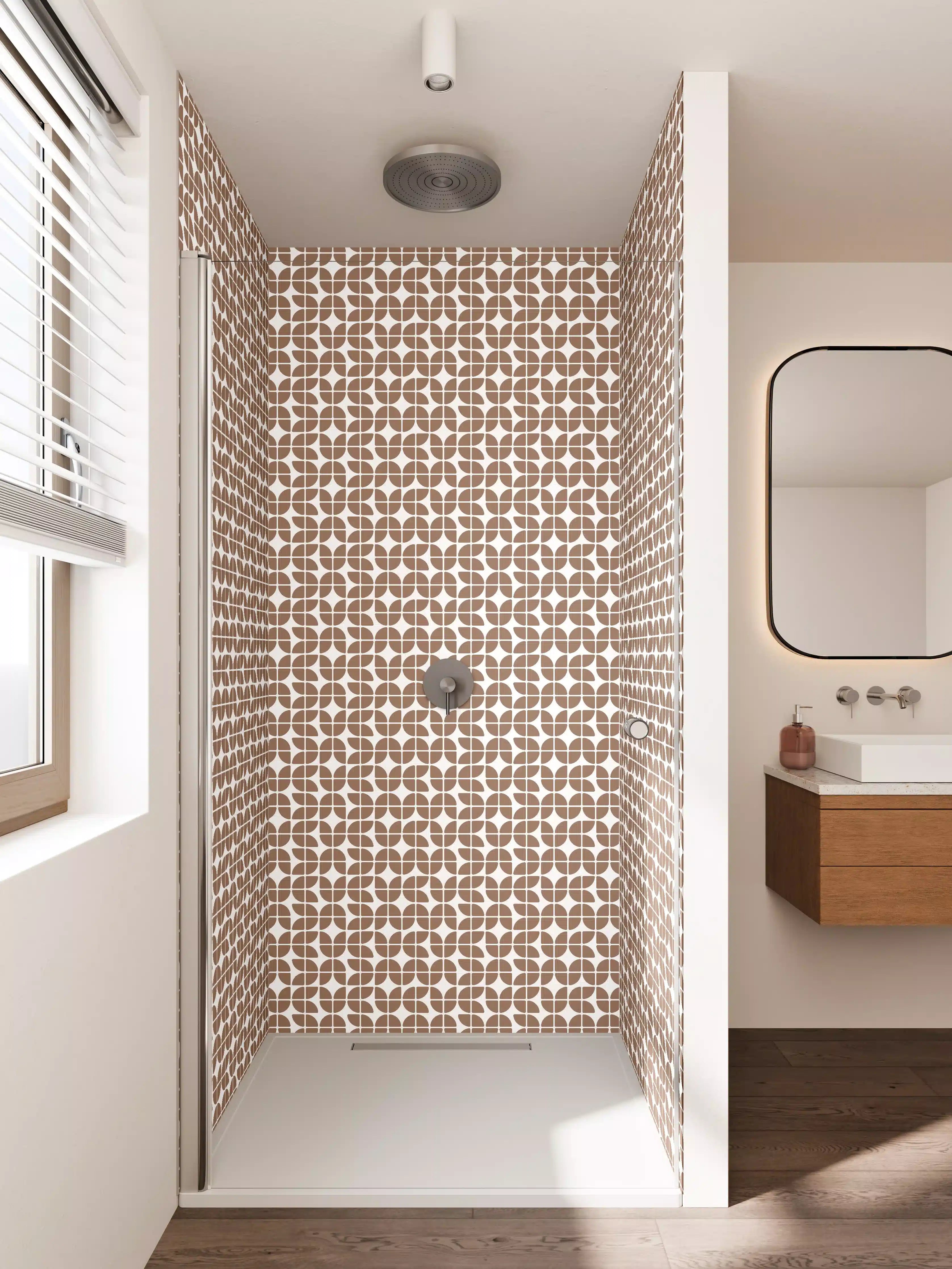 Duschrückwand - Helle geometrische Fliesen mit Braun- und Beigetönen