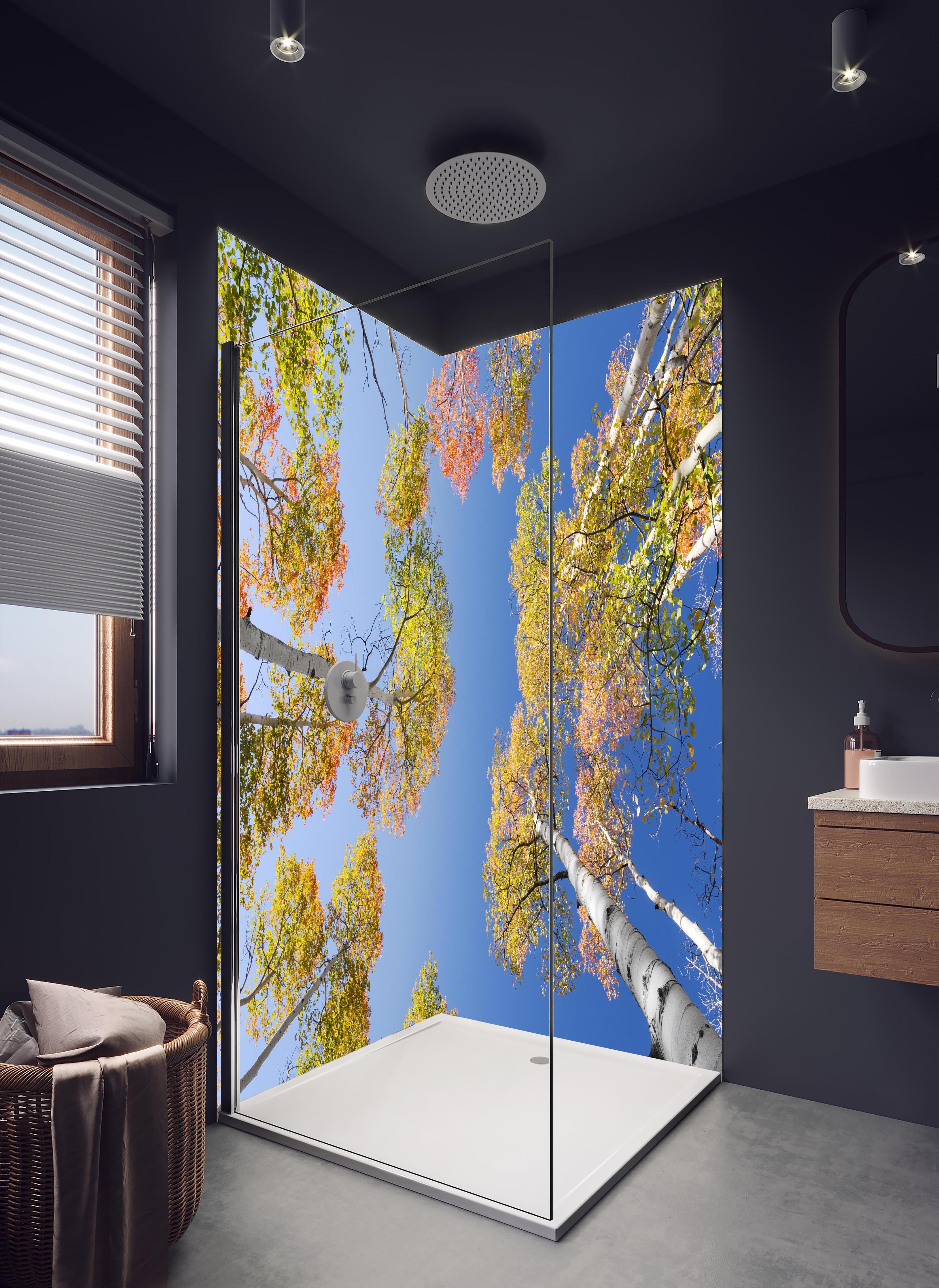 Duschrückwand - Herbstliche Birken in hellem Badezimmer mit Regenduschkopf - zweiteilige Eck-Duschrückwand