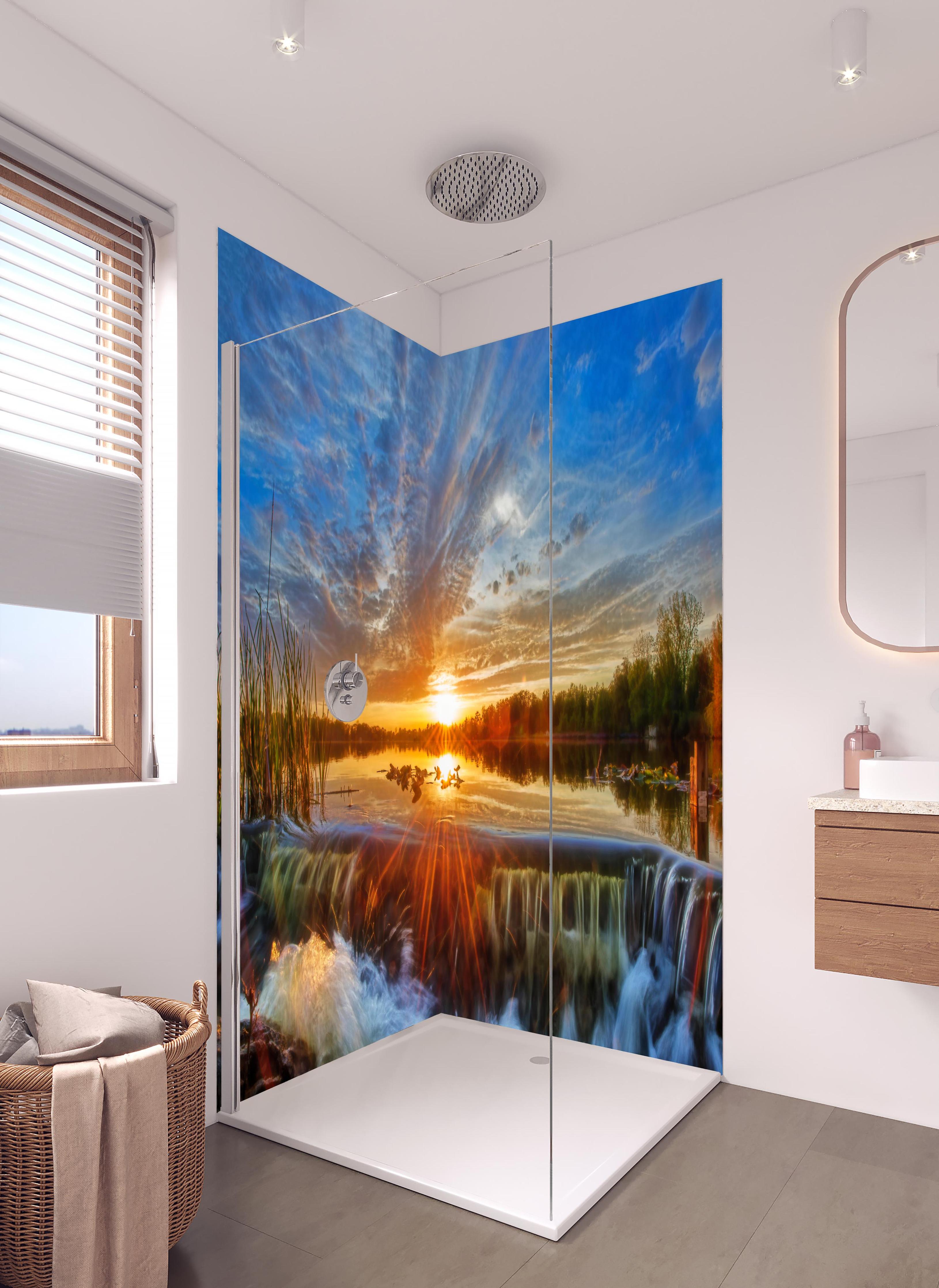 Duschrückwand - Herbstlicher Sonnenuntergang in hellem Badezimmer mit Regenduschkopf - zweiteilige Eck-Duschrückwand