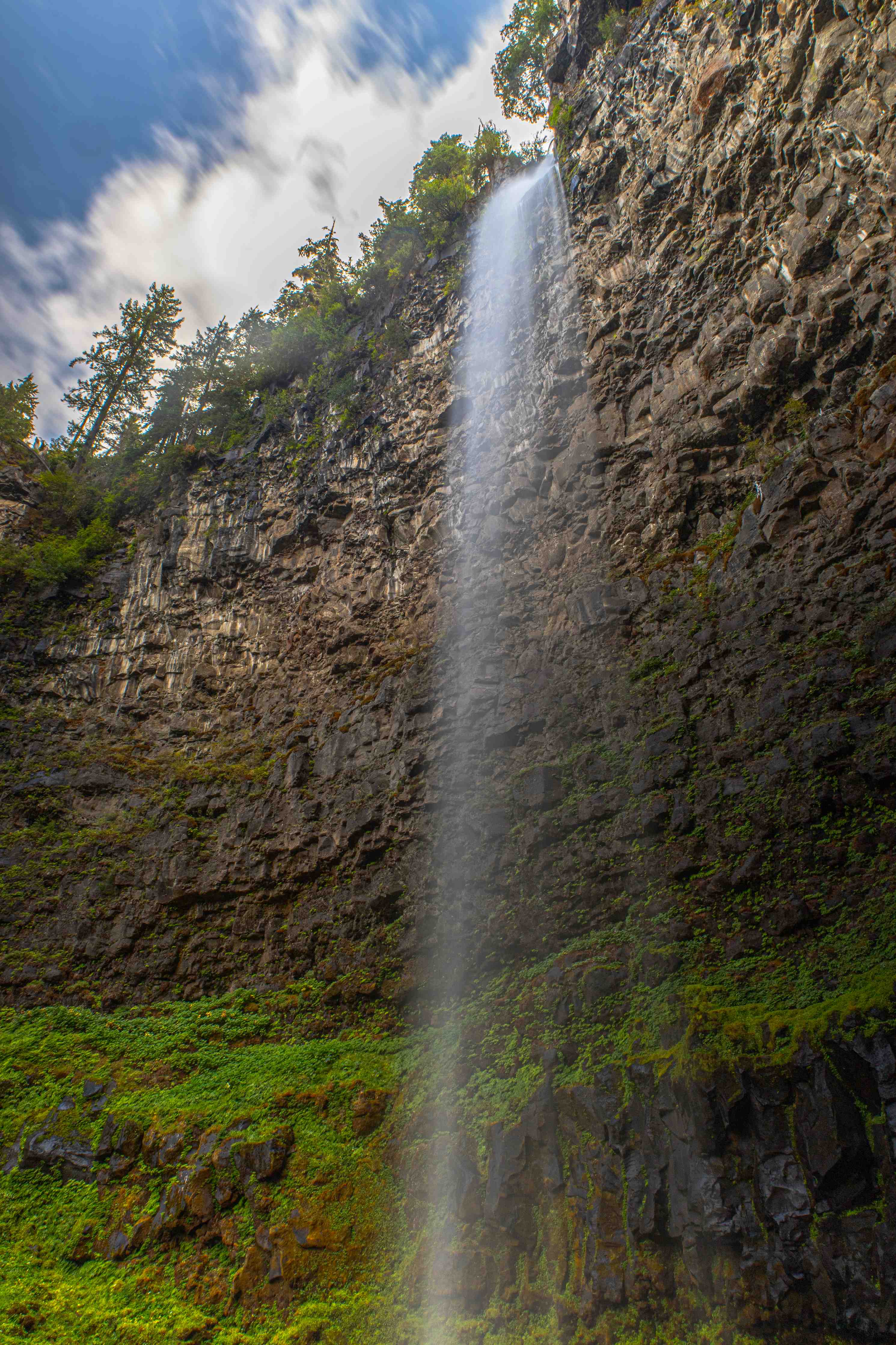 Duschrückwand-Hochfall im Naturpark