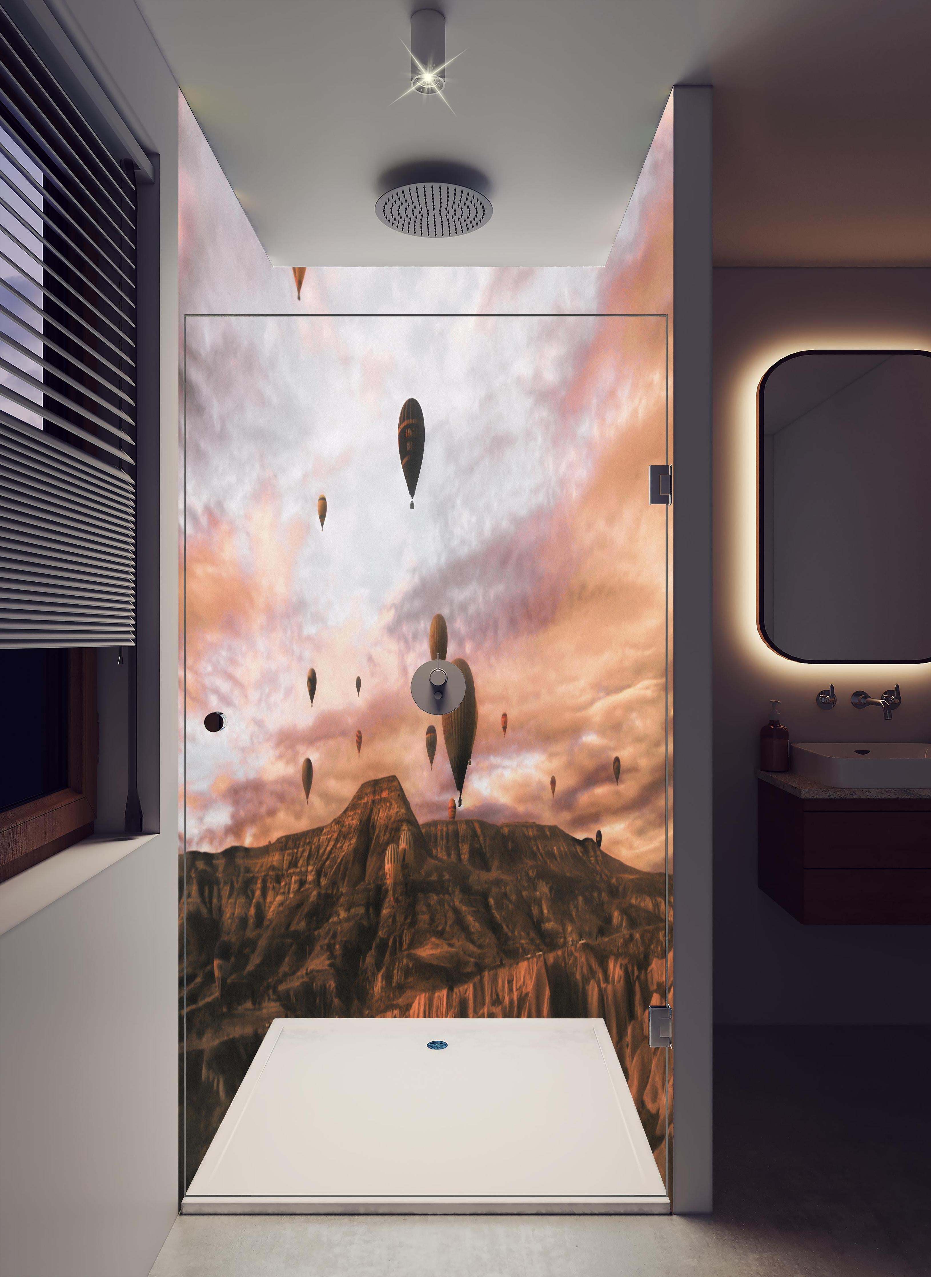 Duschrückwand - Kappadokien - Heißluft Ballons in hellem Badezimmer mit Regenduschkopf - zweiteilige Eck-Duschrückwand