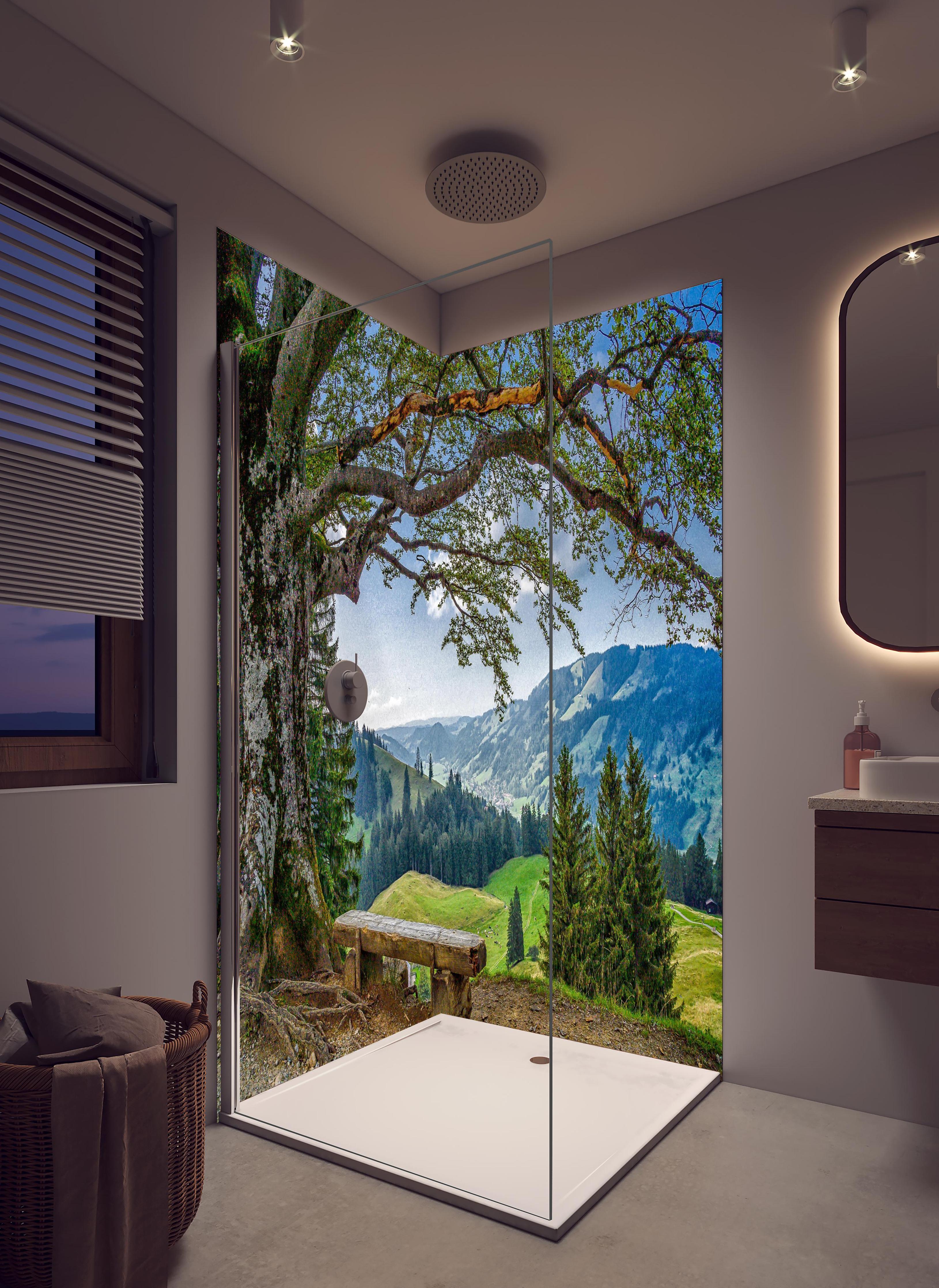 Duschrückwand - Malersche Bergpanorama mit alter Baum in hellem Badezimmer mit Regenduschkopf - zweiteilige Eck-Duschrückwand