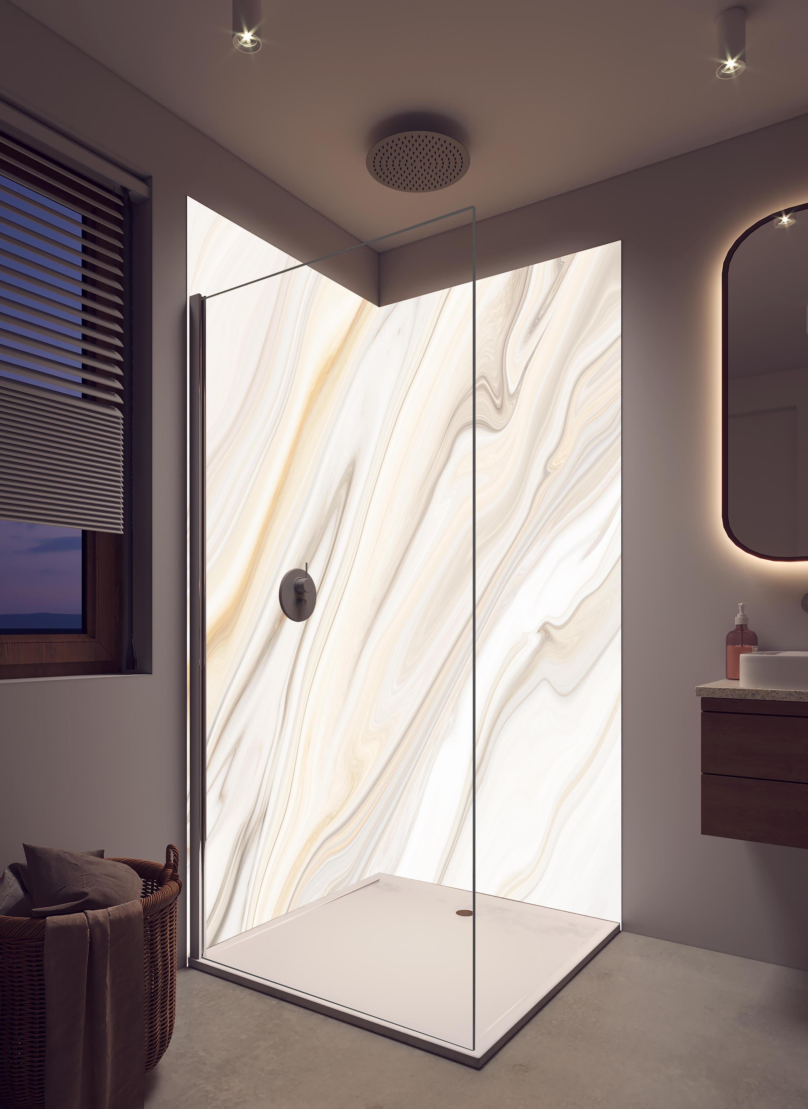 Duschrückwand - Marmor - weiß bräunliches Muster in hellem Badezimmer mit Regenduschkopf - zweiteilige Eck-Duschrückwand