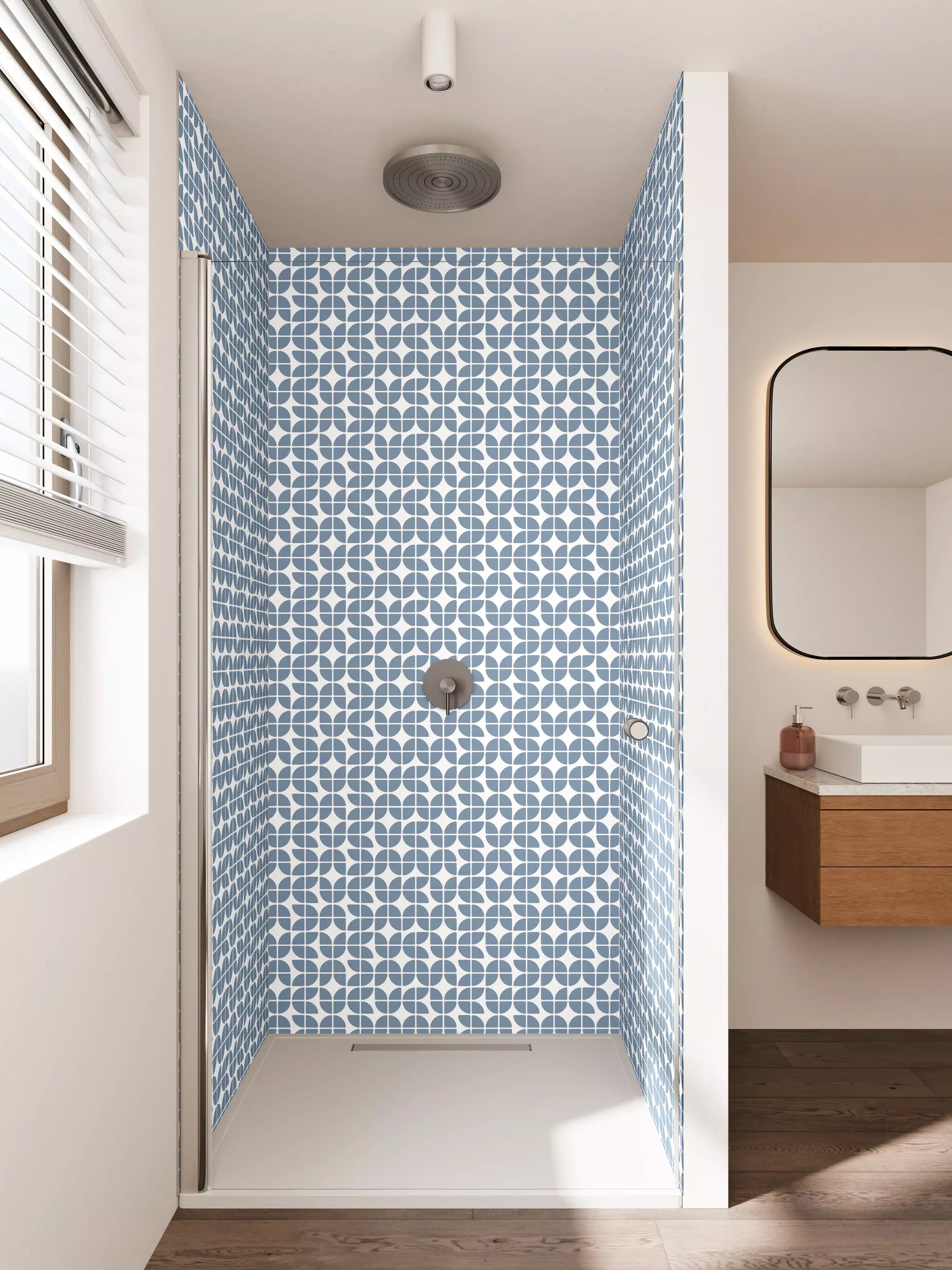 Duschrückwand - Moderne blaue geometrische Fliesenmuster