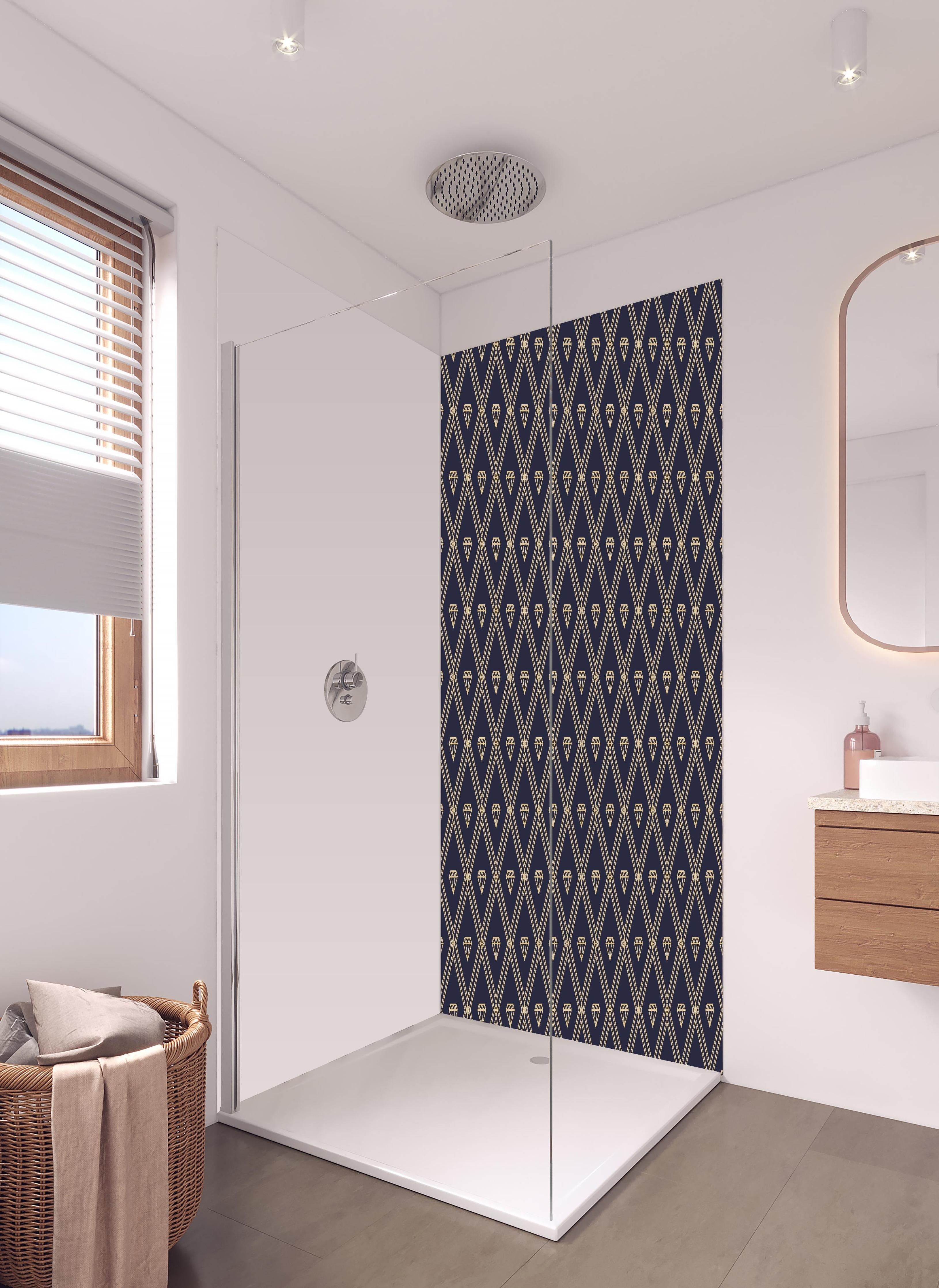 Duschrückwand - Modernes Dunkelblau Linien Diamantdesign in hellem Badezimmer mit Regenduschkopf - zweiteilige Eck-Duschrückwand