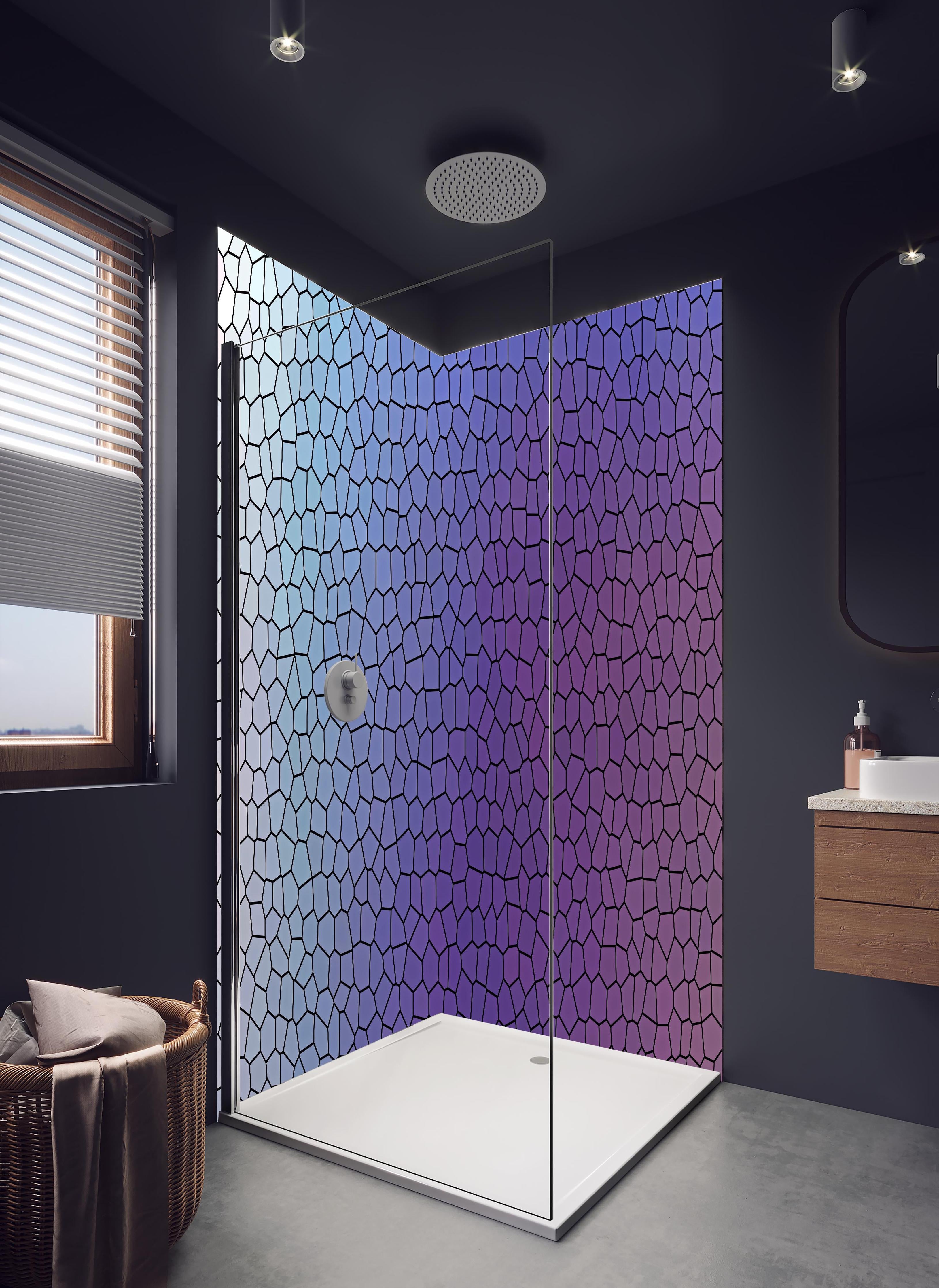 Duschrückwand - Mosaik mit lila-bläulichem Übergang in hellem Badezimmer mit Regenduschkopf - zweiteilige Eck-Duschrückwand