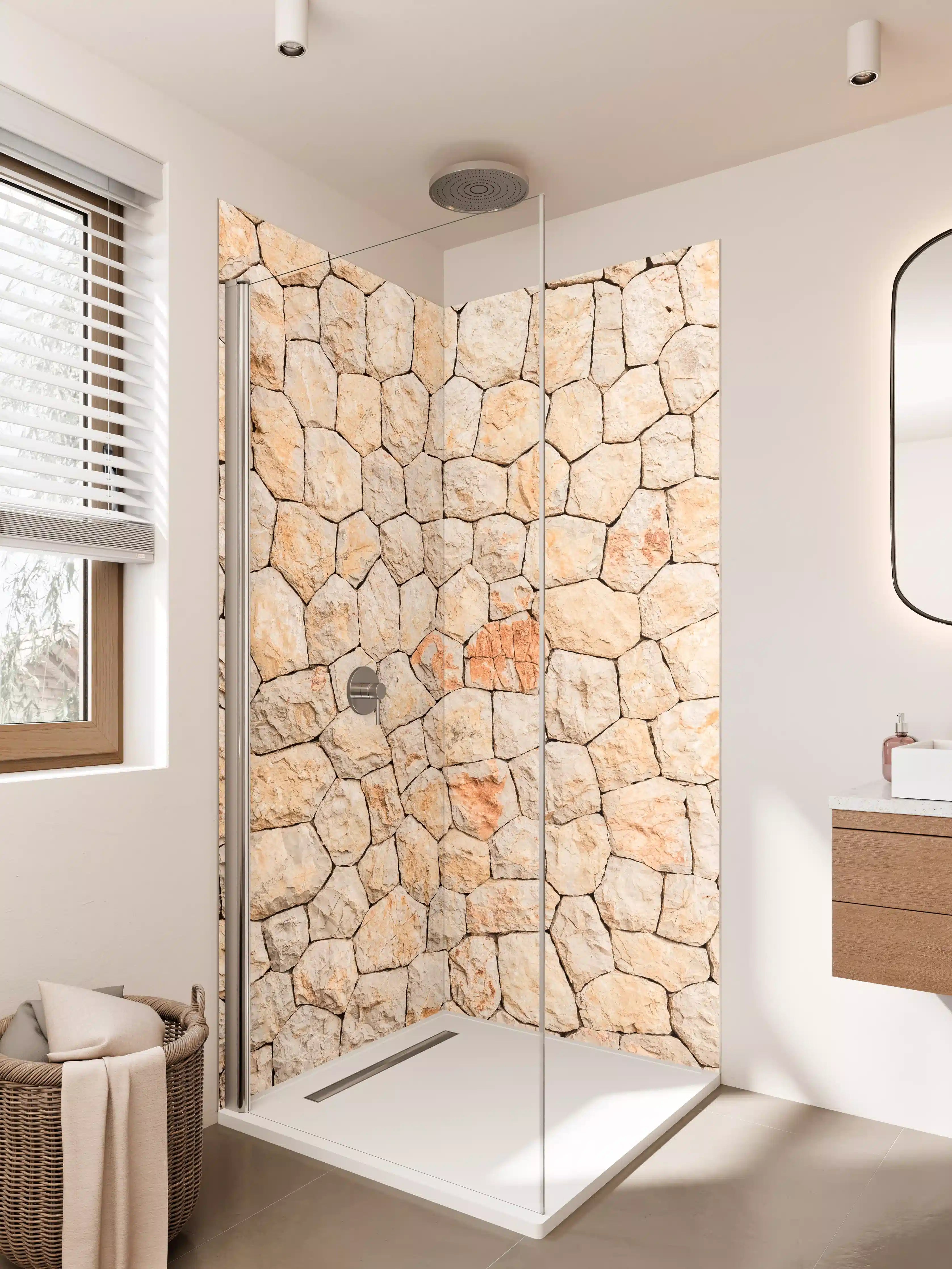 Duschrückwand - Natürliche Steine-Optik mit warmen Beige- und Terrakottatönen