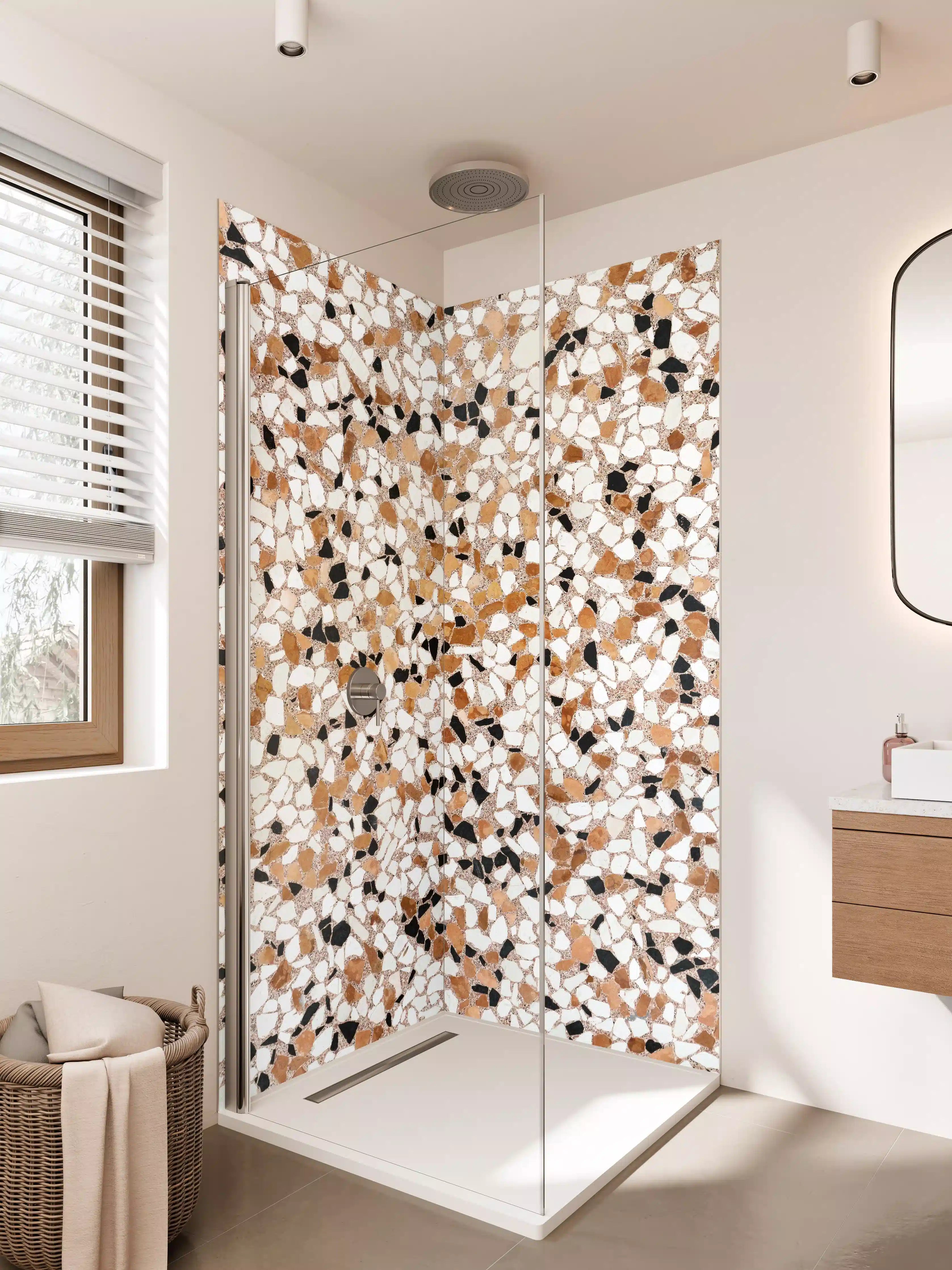 Duschrückwand - Naturstein-Optik mit harmonischen Beige-, Schwarz- und Weißtönen