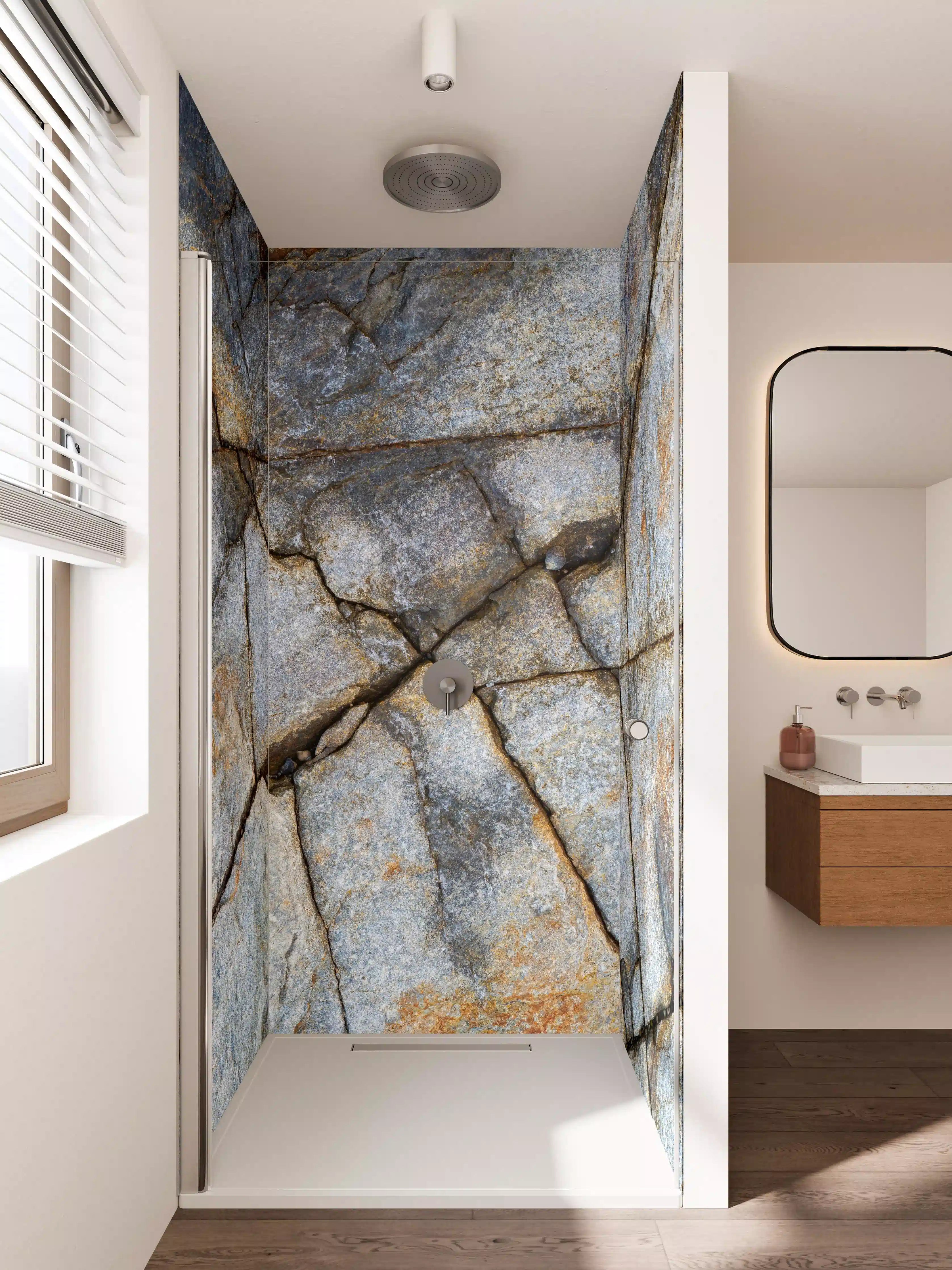 Duschrückwand - Naturstein mit braunen und grauen Nuancen