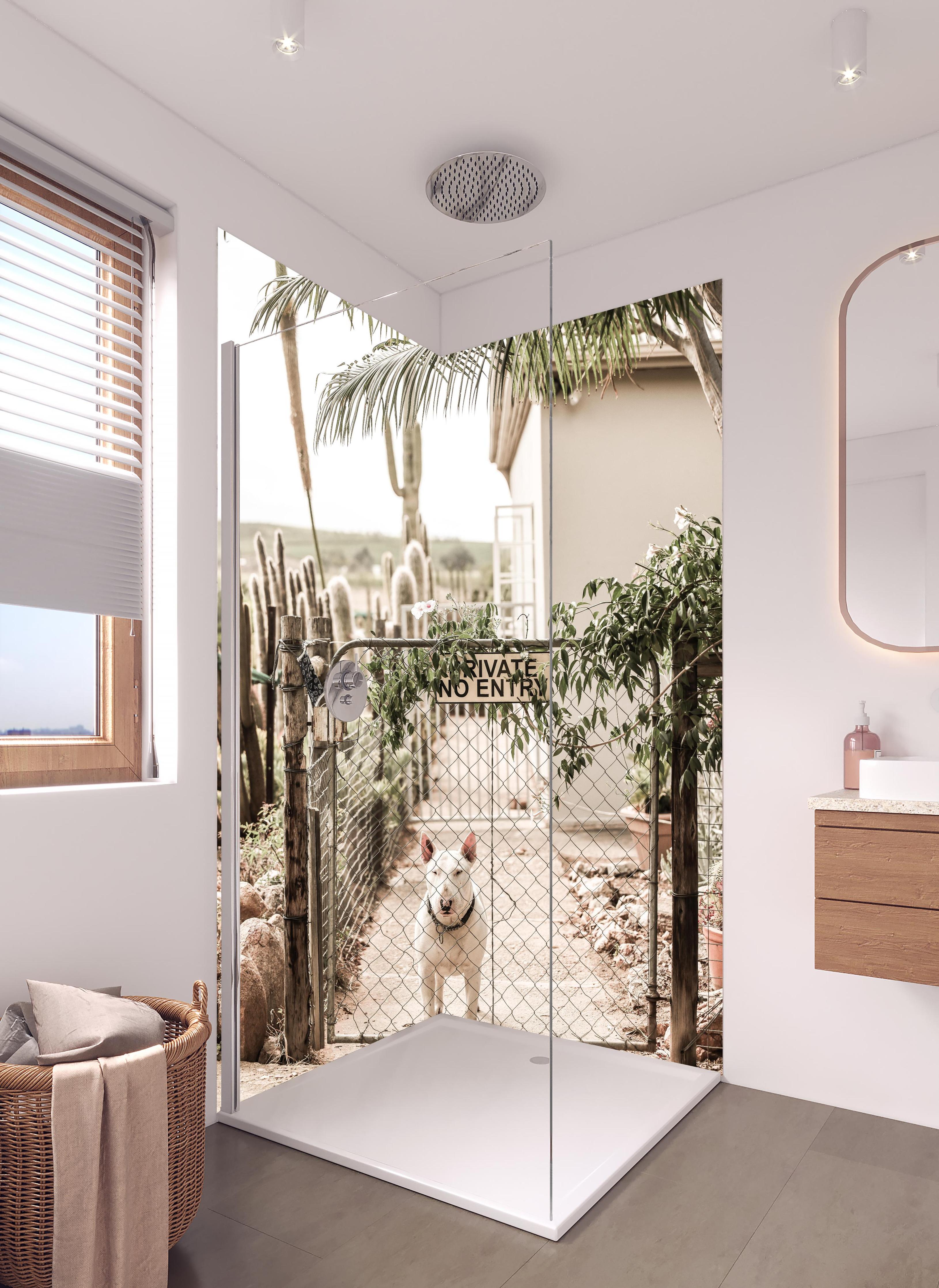 Duschrückwand - No Entry - älterlicher Eingang in hellem Badezimmer mit Regenduschkopf - zweiteilige Eck-Duschrückwand