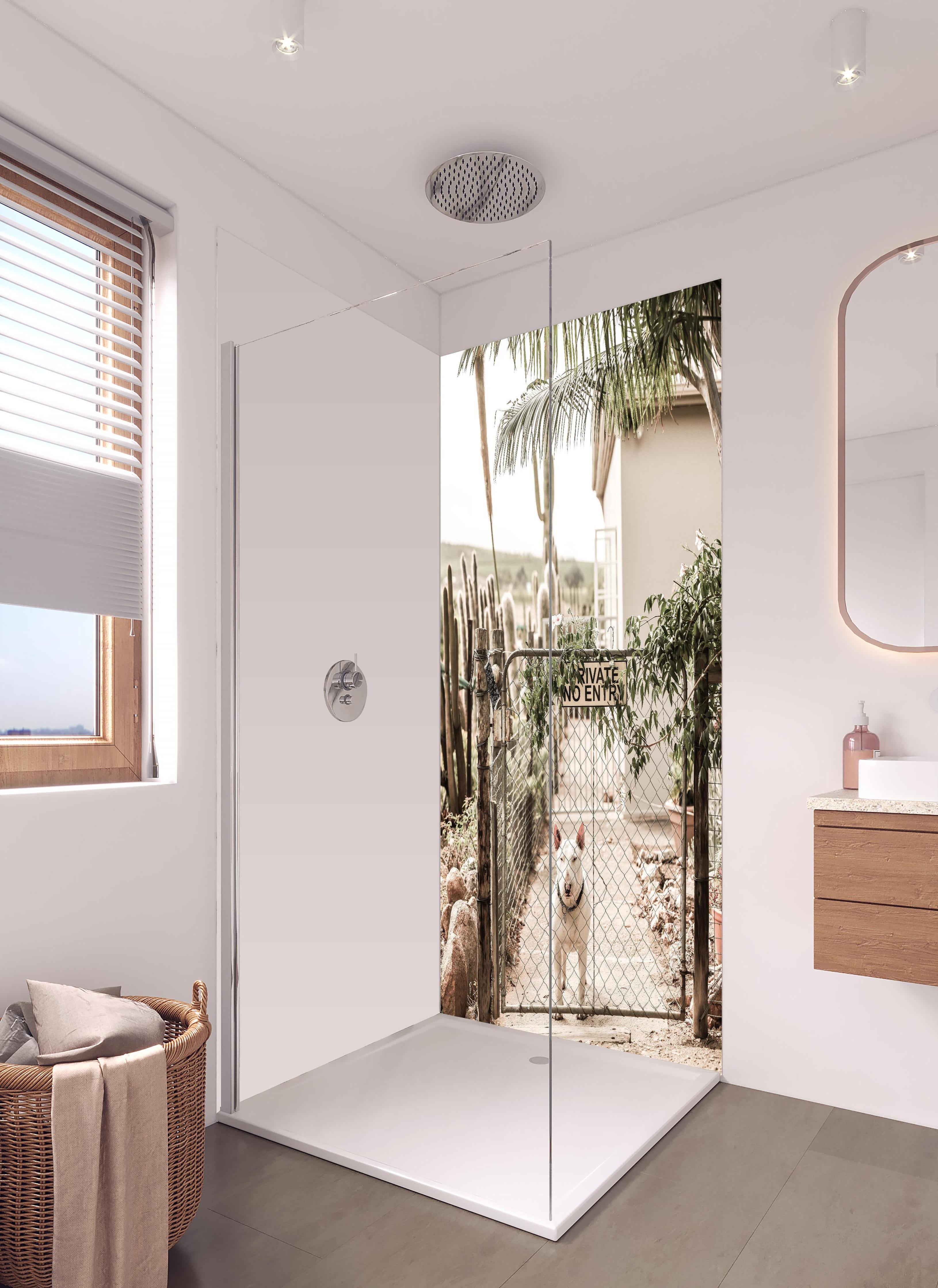 Duschrückwand - No Entry - älterlicher Eingang in hellem Badezimmer mit Regenduschkopf - zweiteilige Eck-Duschrückwand