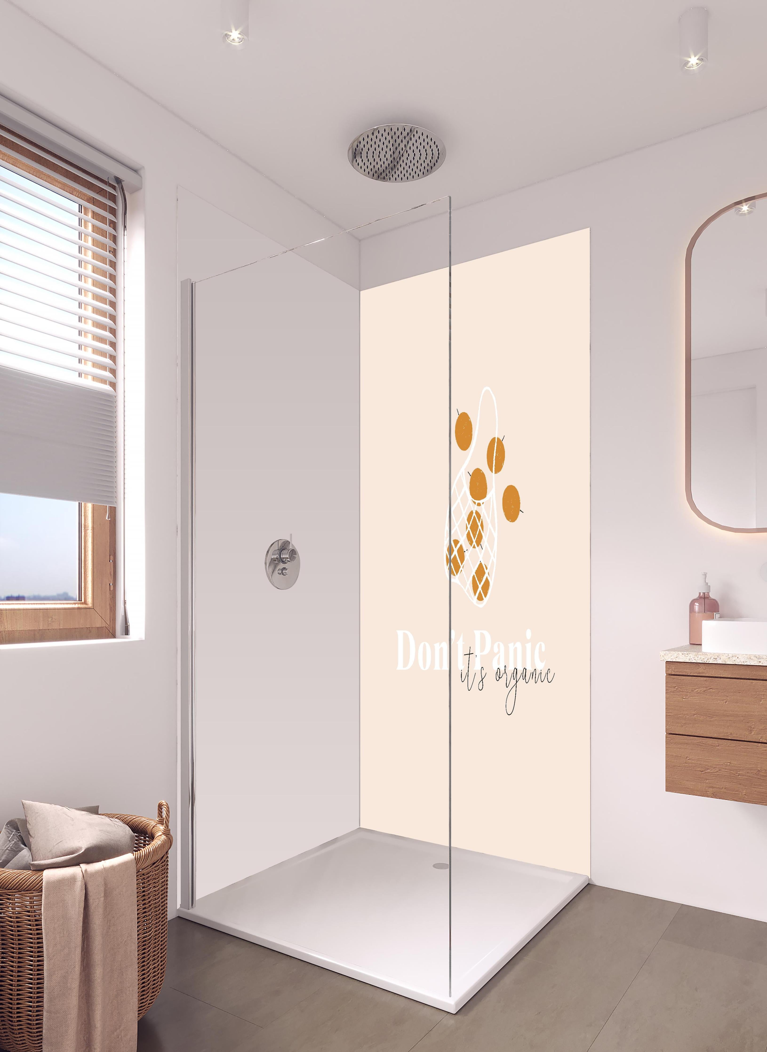 Duschrückwand - Organic Fruits Shopping Beige Inspiration in hellem Badezimmer mit Regenduschkopf - zweiteilige Eck-Duschrückwand