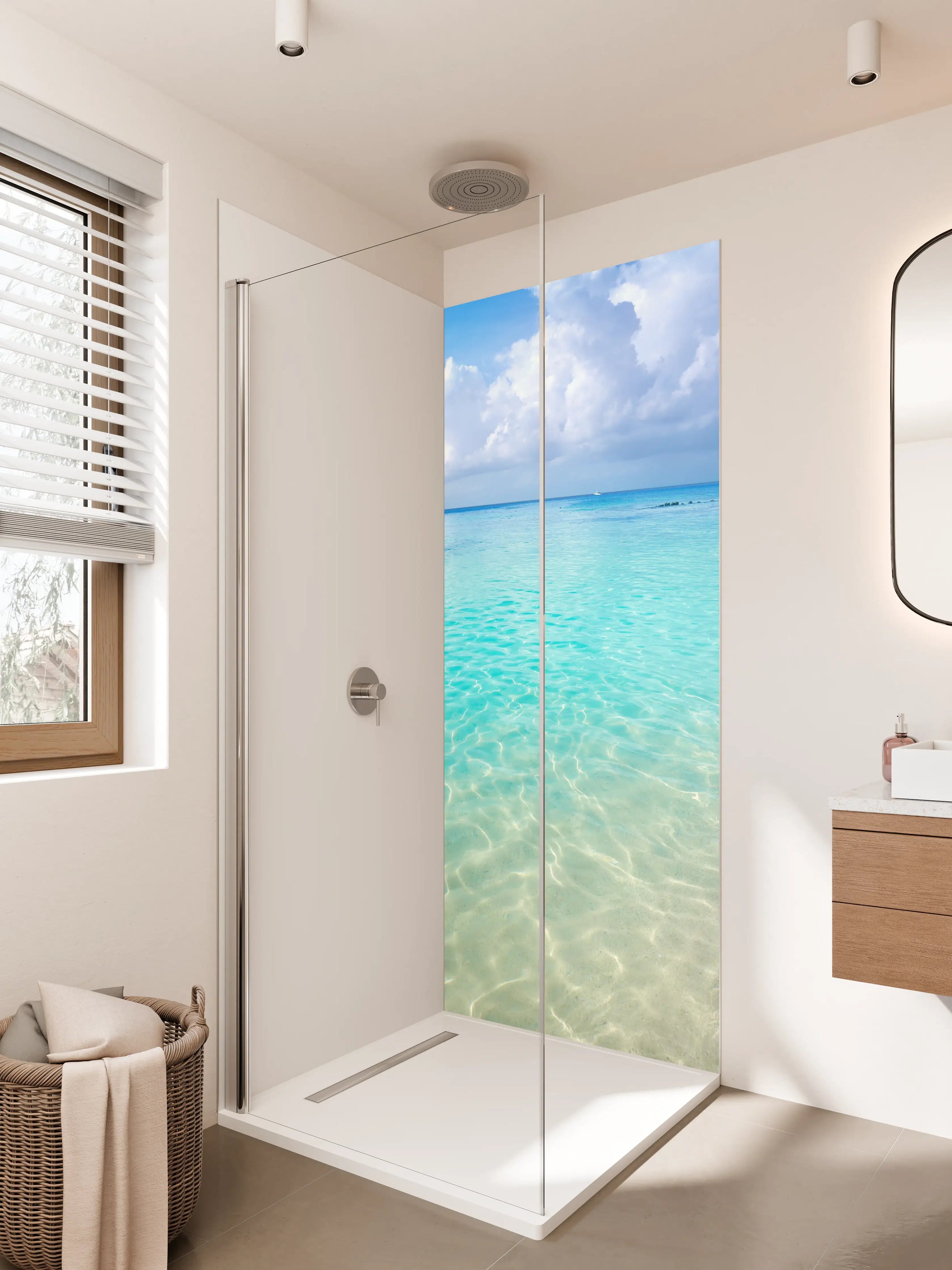Duschrückwand - Paradise-Strand mit klarem Wasser und Himmel