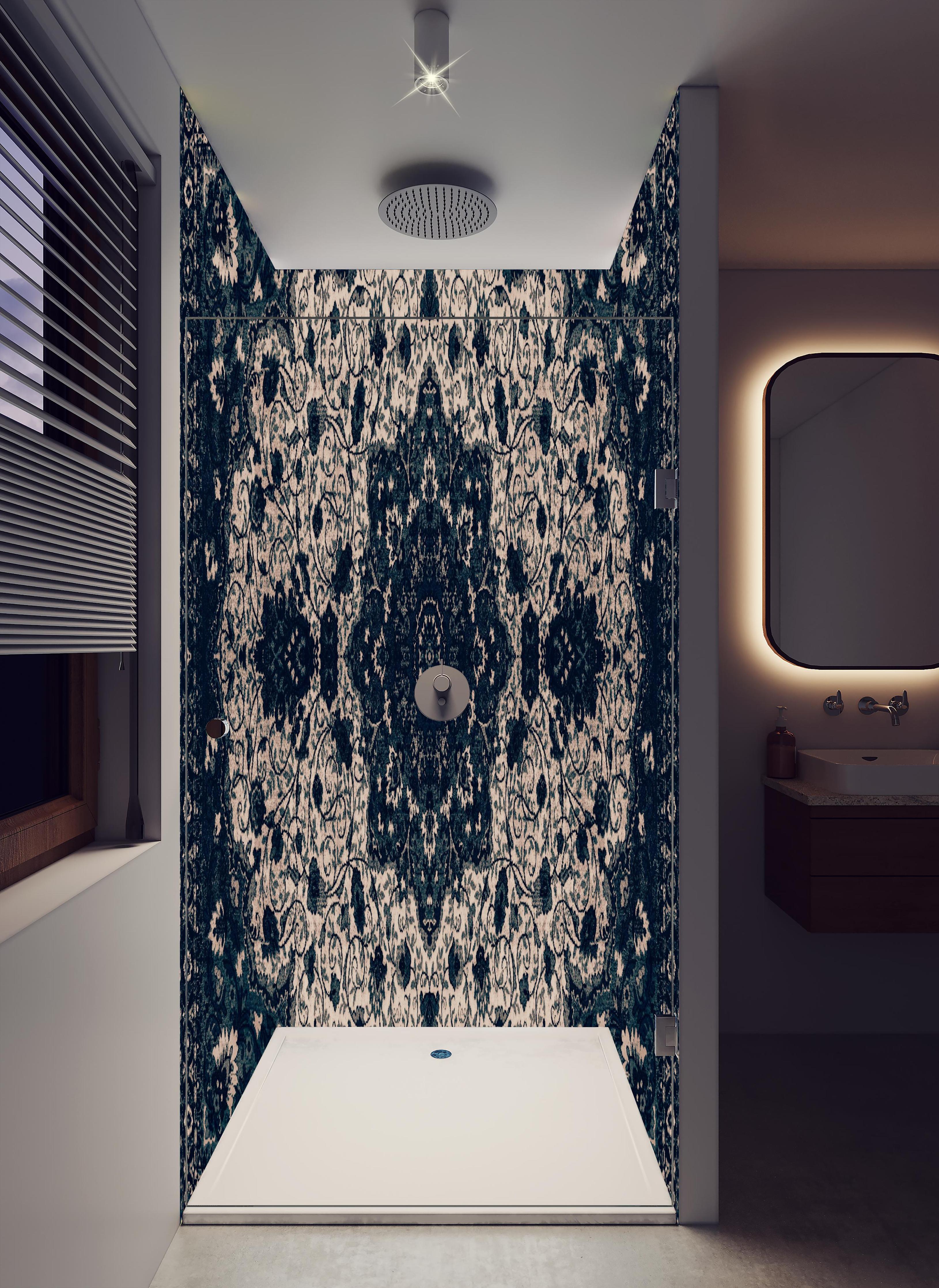 Duschrückwand - Persischer Mandala Teppich Türkis Muster in hellem Badezimmer mit Regenduschkopf - zweiteilige Eck-Duschrückwand