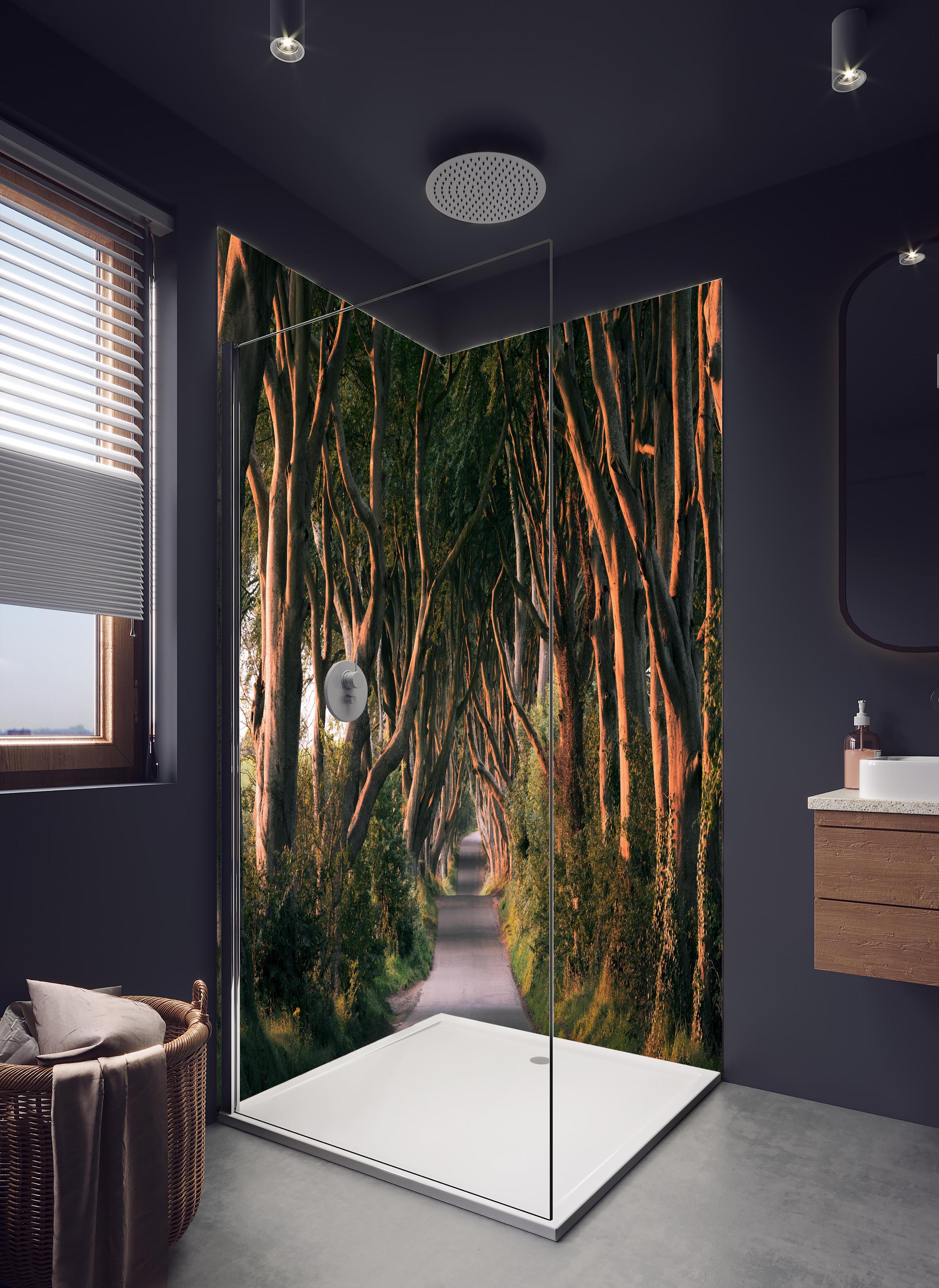 Duschrückwand - Red Avenue in hellem Badezimmer mit Regenduschkopf - zweiteilige Eck-Duschrückwand