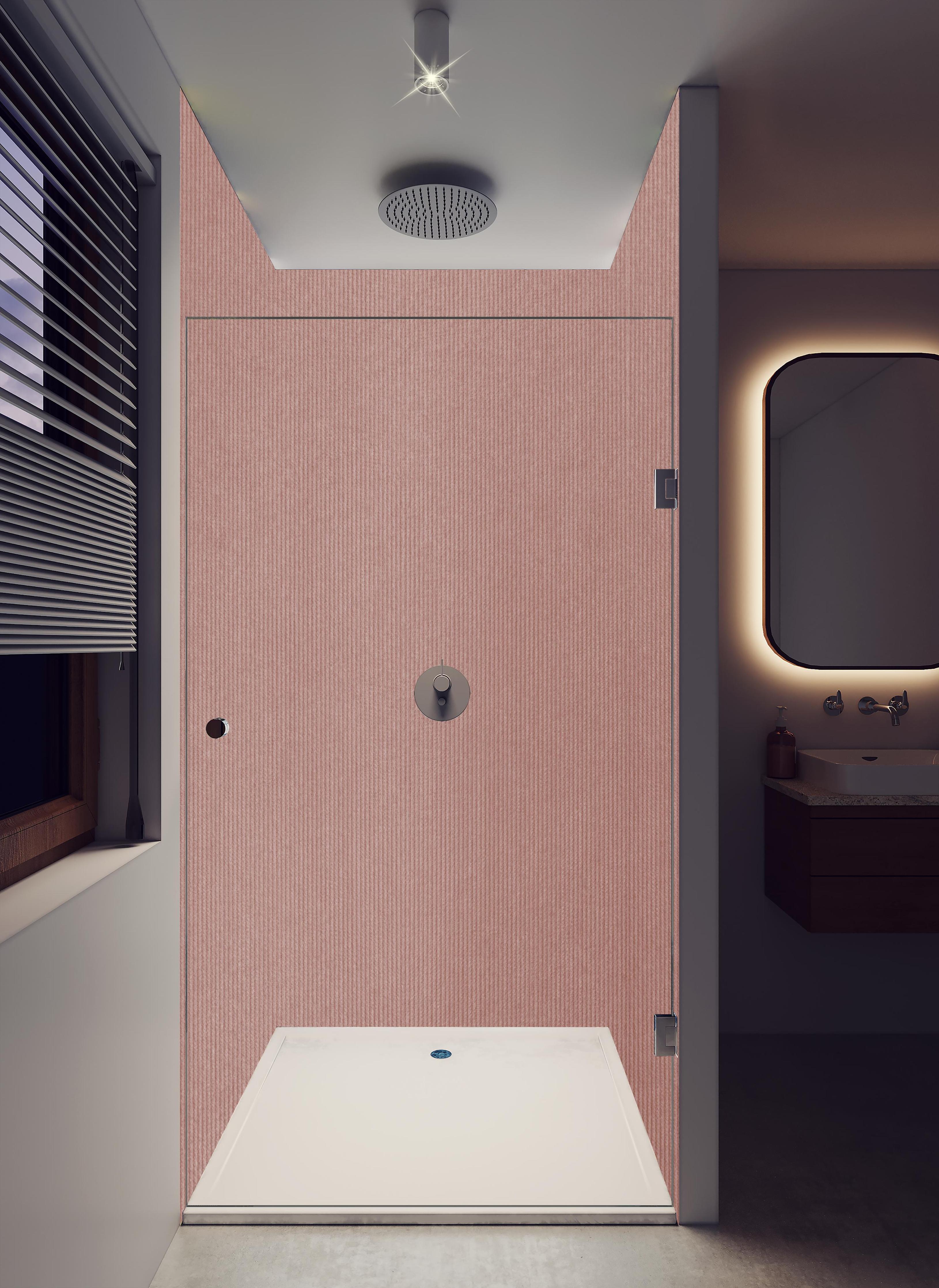 Duschrückwand - Rotbraunes Kord Textil in hellem Badezimmer mit Regenduschkopf - zweiteilige Eck-Duschrückwand